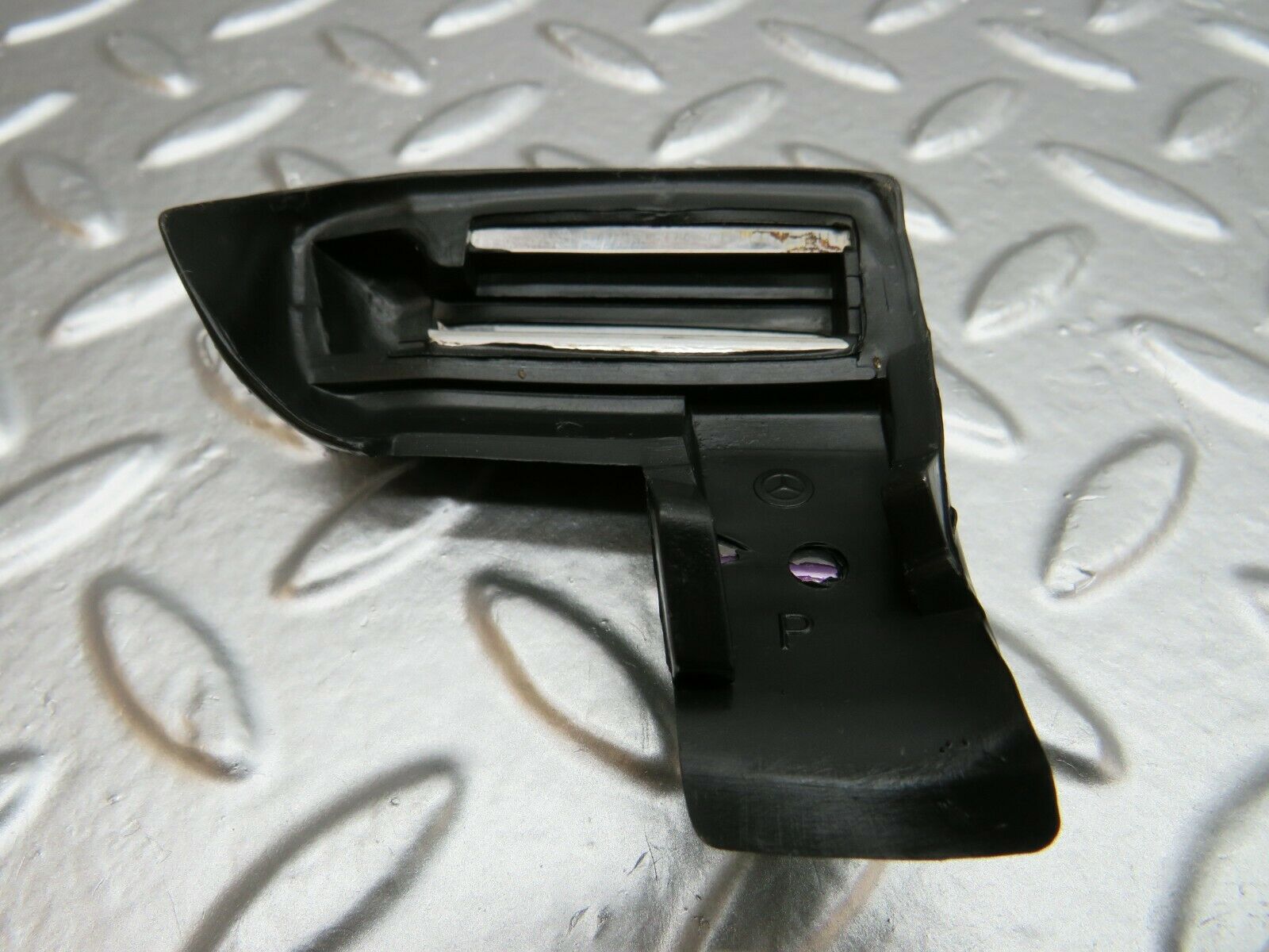 24015 Mercedes-Benz W123 280E Rear Left Fender Wing Lower Moulding Trim