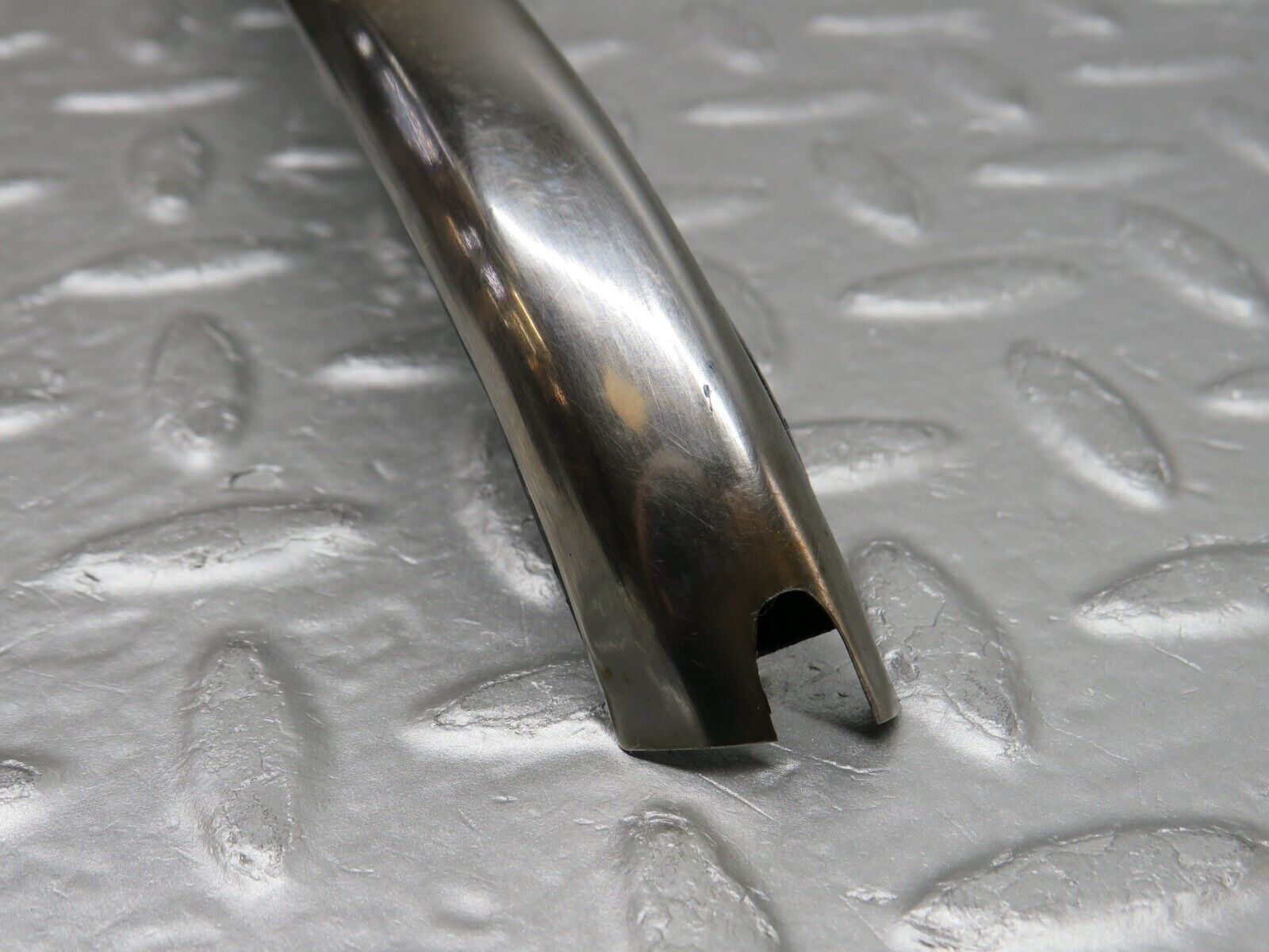 37439 Mercedes-Benz W109 300SEL Rear Left Fender Wing Chrome Moulding Trim