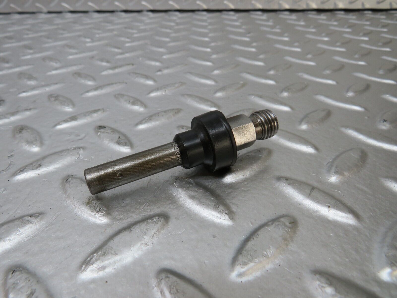 26256 Mercedes-Benz W116 450SE Fuel Injector Bosch 0437502010