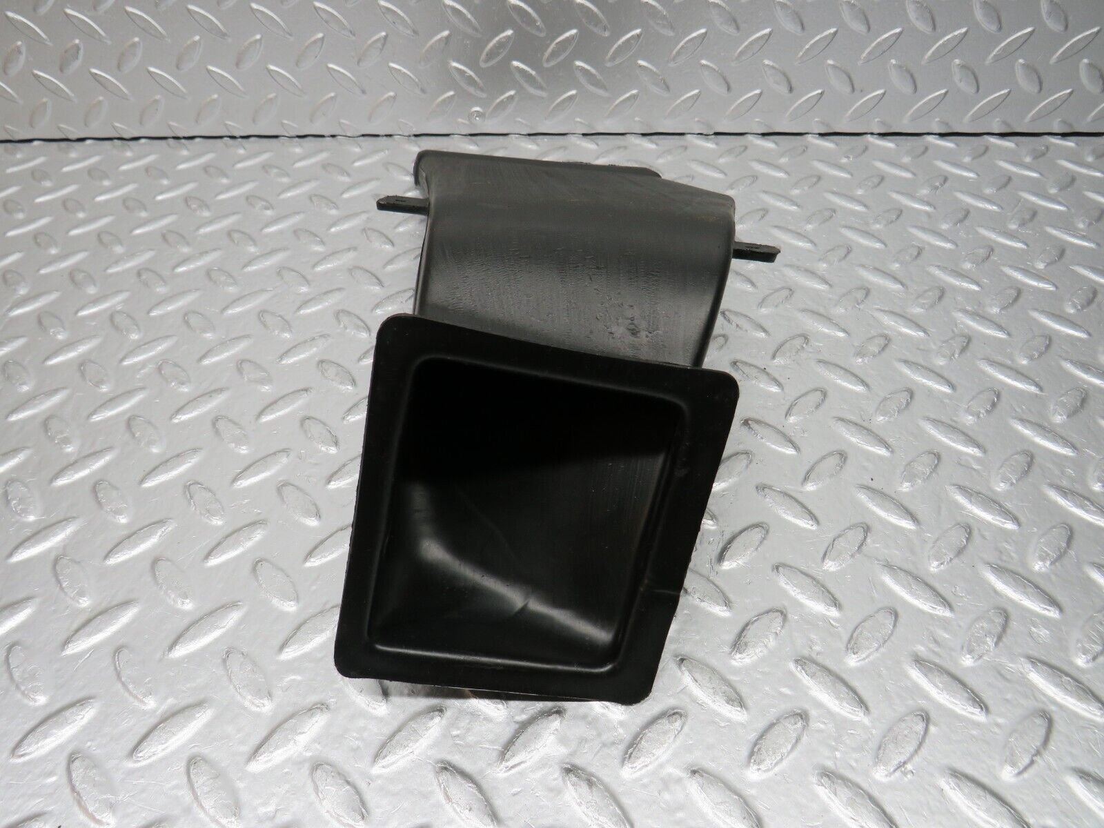 0693 Mercedes-Benz C107 350SLC Coupe Heating Air Duct Left Side 1078310146