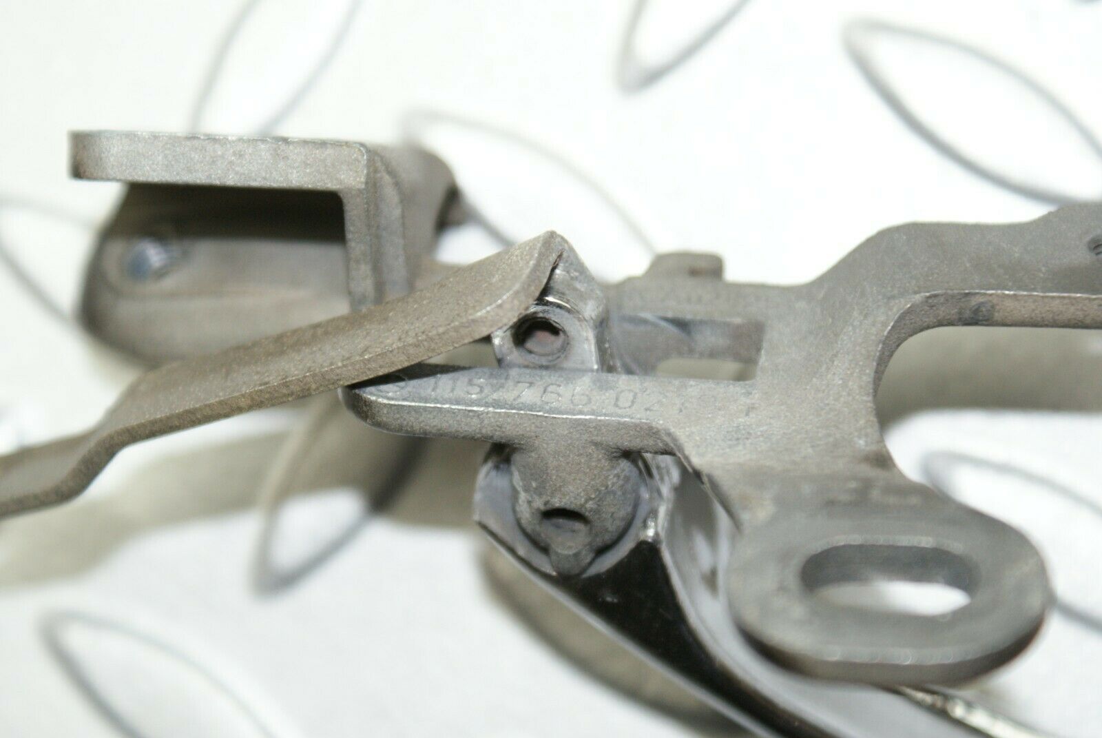 3233 Mercedes-Benz W115 220D Chrome Door Handle Right 1157660219