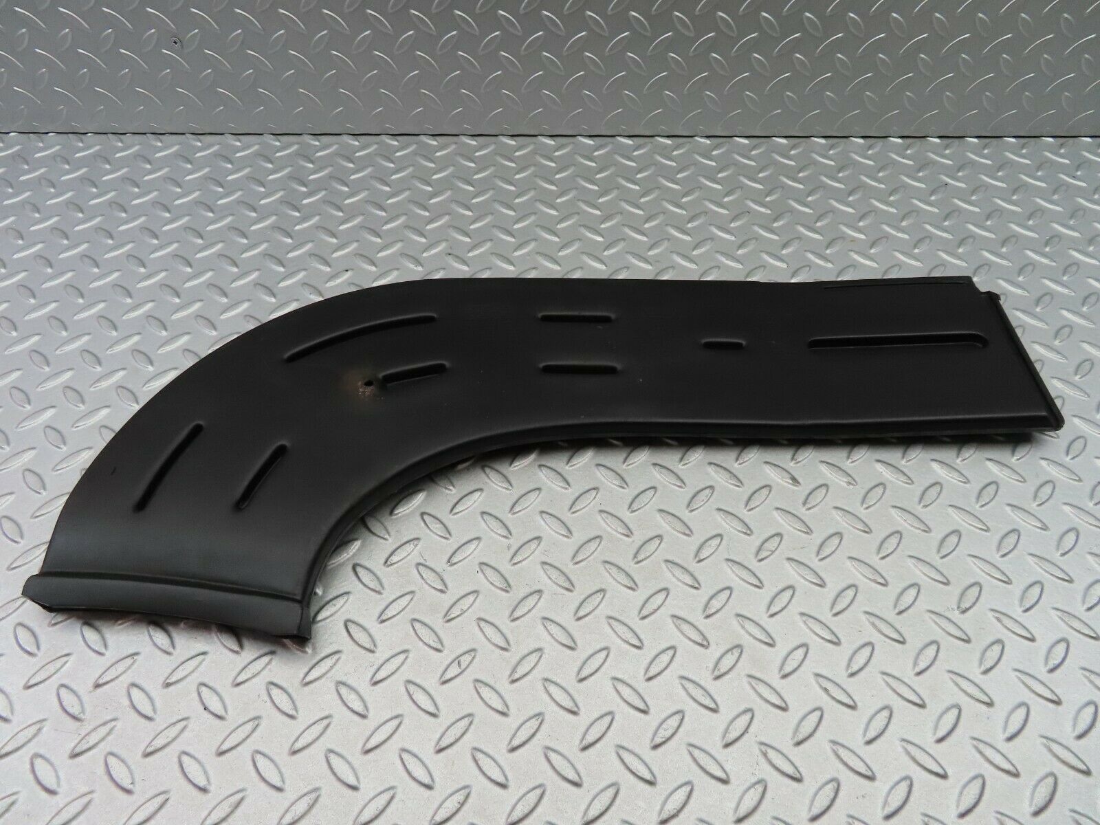 6147 Mercedes-Benz W126 380SE Air Duct Heater Ventilation Left 1268314746