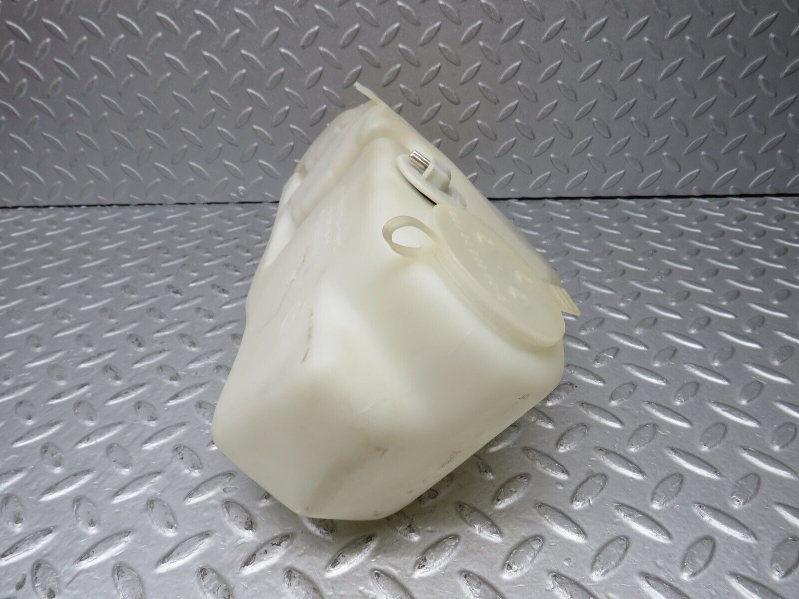 36941 Mercedes-Benz C126 420SEC Coupe Windscreen Washer Fluid Reservoir 1268690620 1248690072