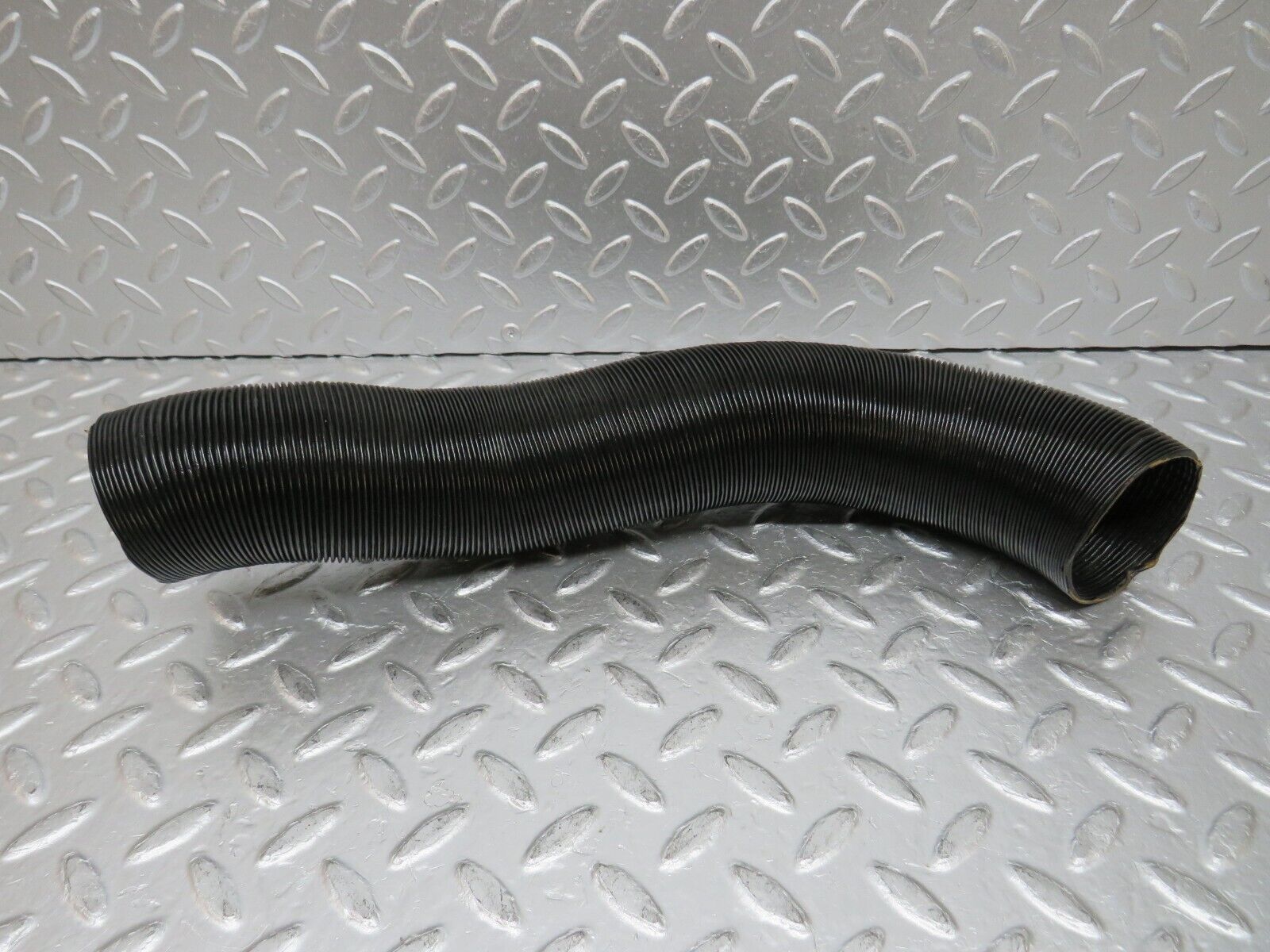 0867 Mercedes-Benz C107 350SLC Coupe Dash Air Vent Pipe Left Side