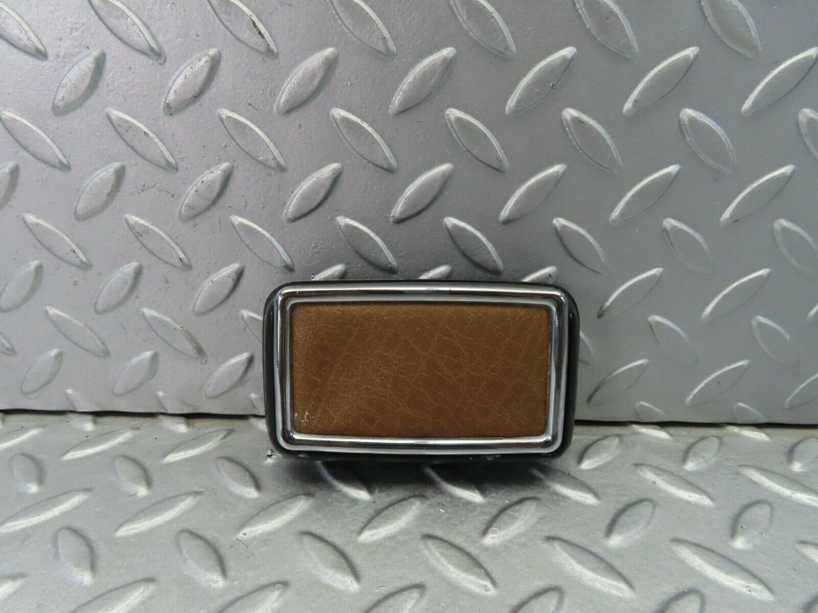 7915 Mercedes-Benz W115 220D Rear Door Ashtray