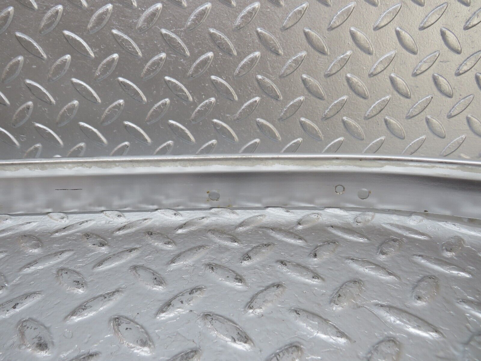 34457 Mercedes-Benz C126 380SEC Coupe Roof Chrome Trim Left Side