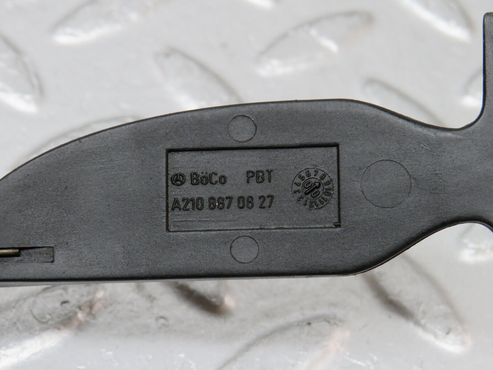 34751 Mercedes-Benz W210 320E Bonnet Release Pull Handle 2108870827