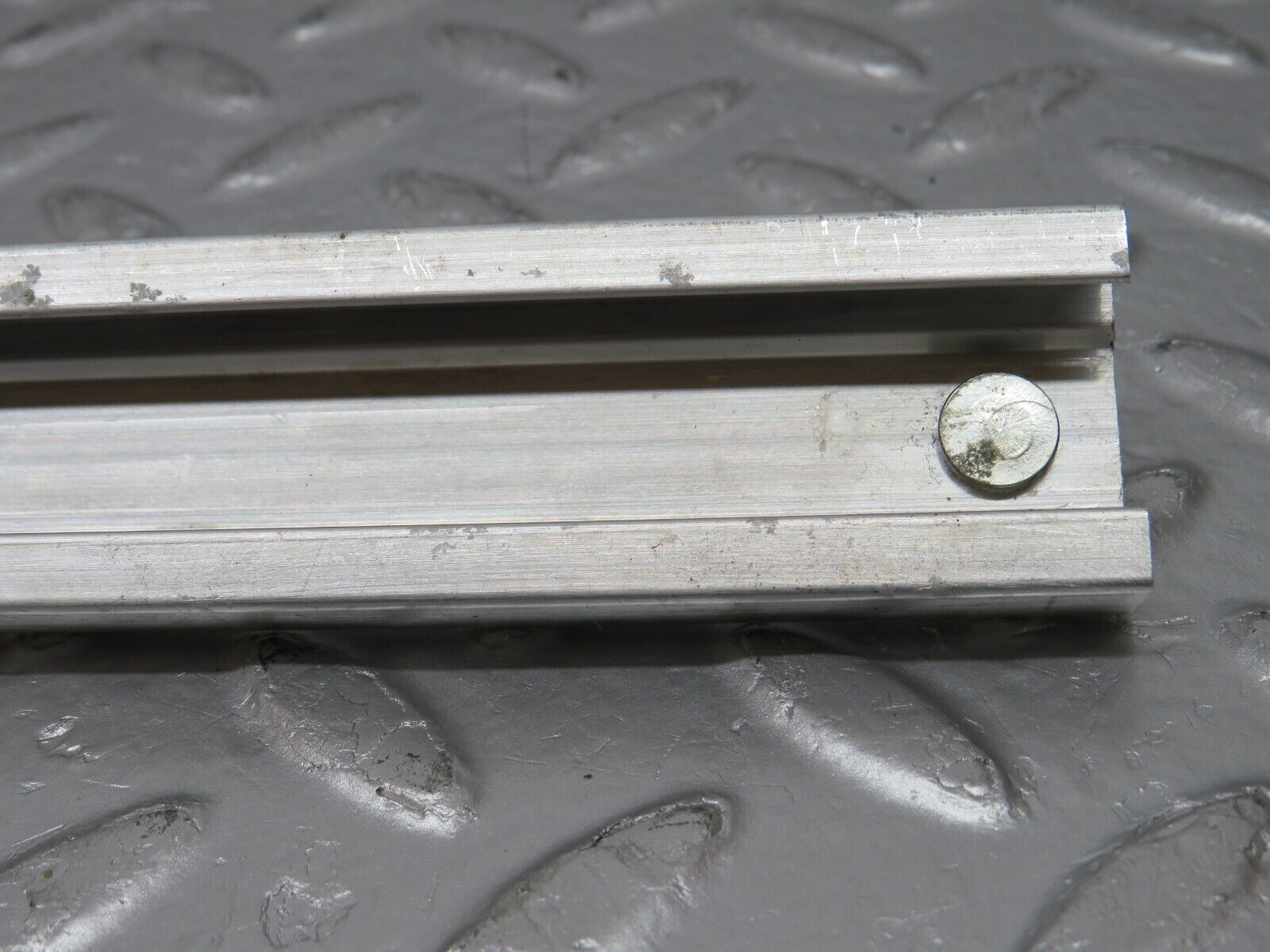 32381 Mercedes-Benz S124 300TE Wagon Window Regulator Holder Accessories