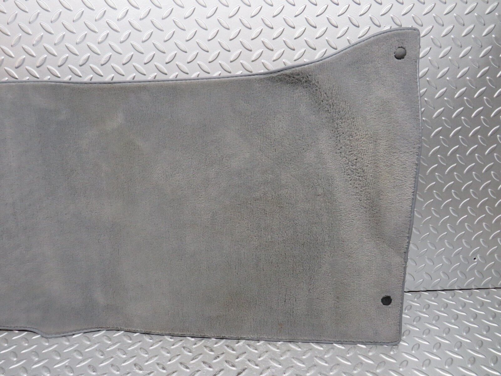 30315 Mercedes-Benz W124 230E Front Left Floor Carpet Grey