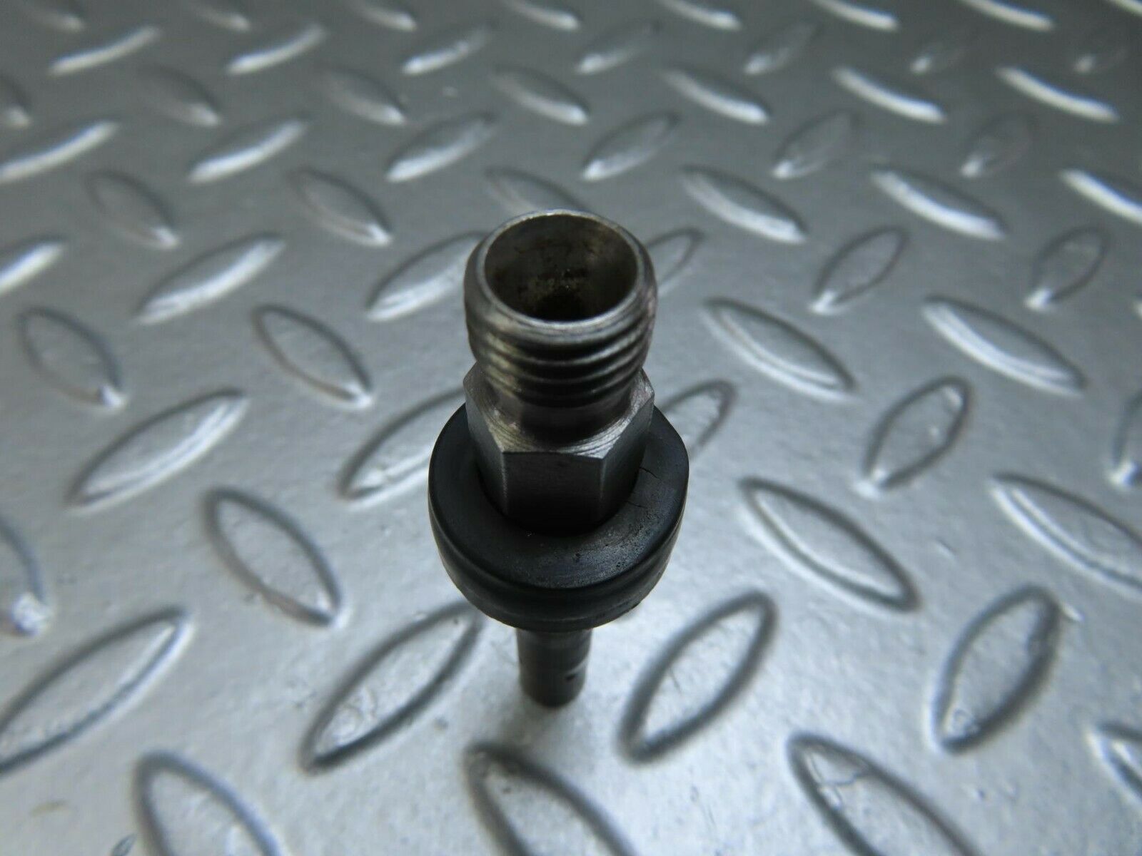 10047 Mercedes-Benz C123 230CE Coupe Fuel Injector Bosch 0437502010