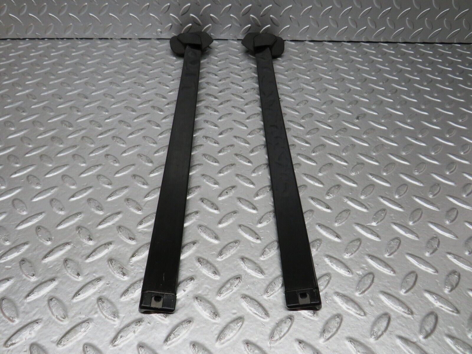 27123 Mercedes-Benz W123 280E Seat Belt Runner 1239192520 1239192620