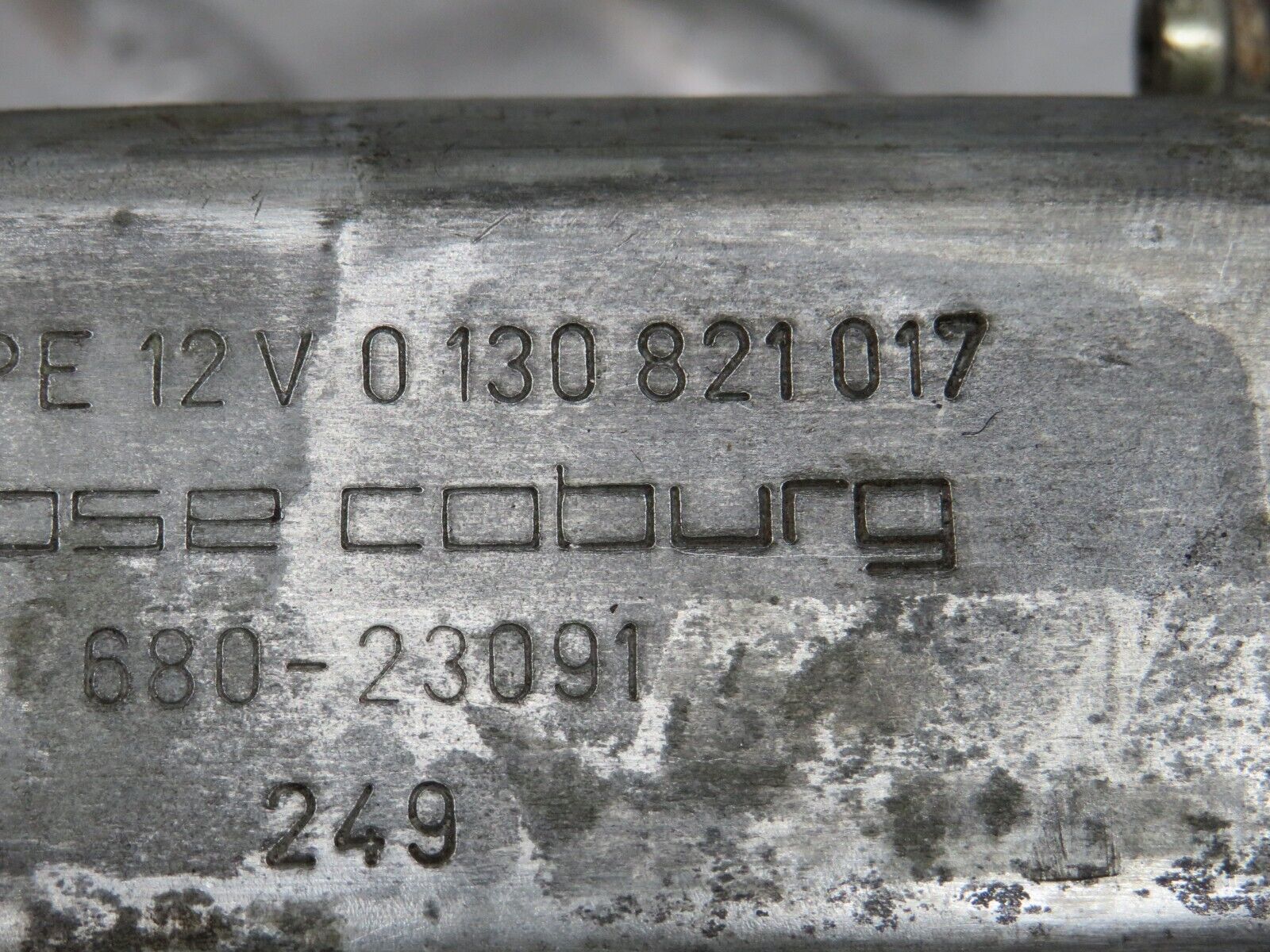 29666 Mercedes-Benz W123 230E Rear Left Window Regulator Motor 0130821017