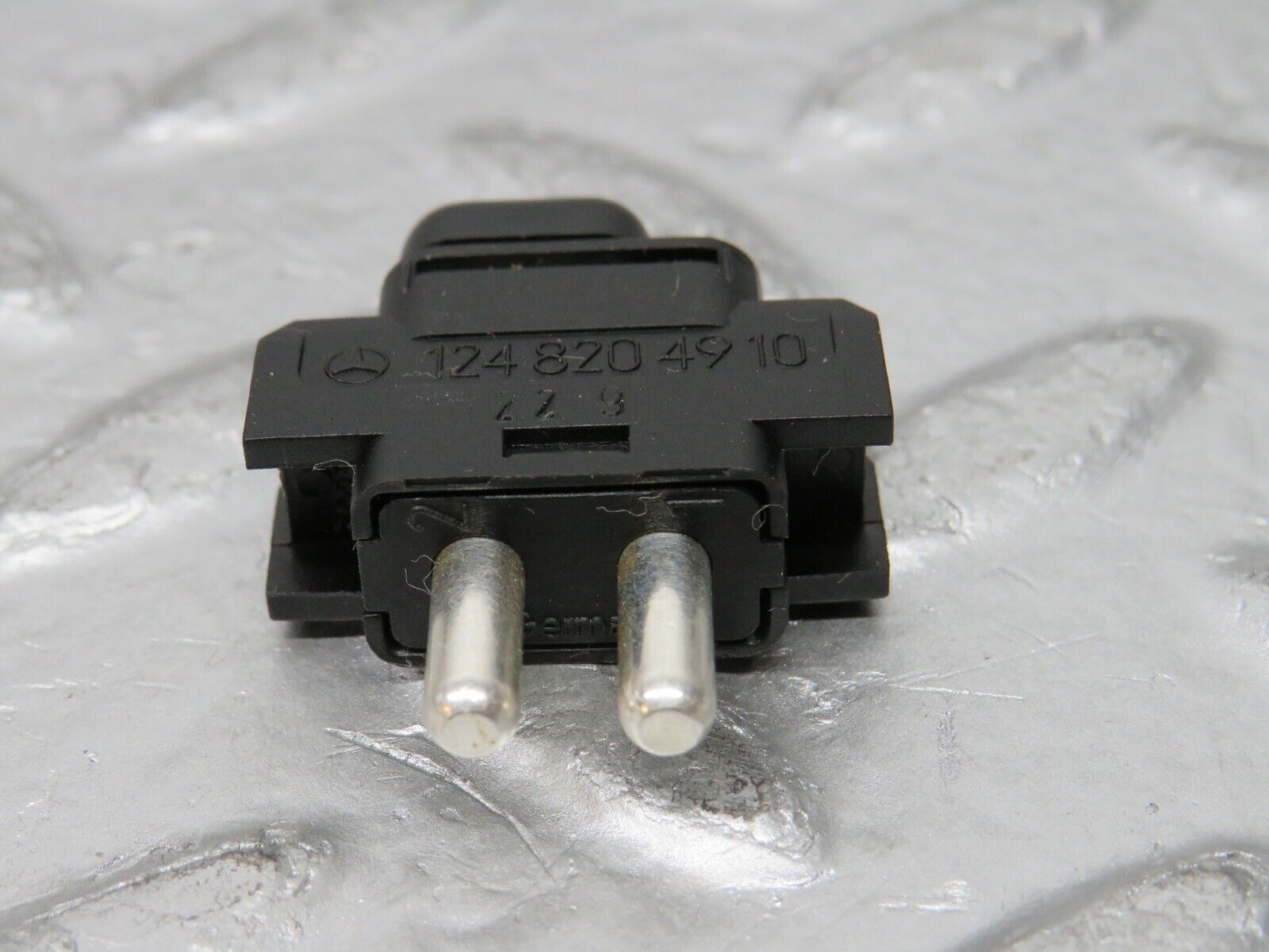 29538 Mercedes-Benz W124 230E Child Lock Control Switch 1248204910