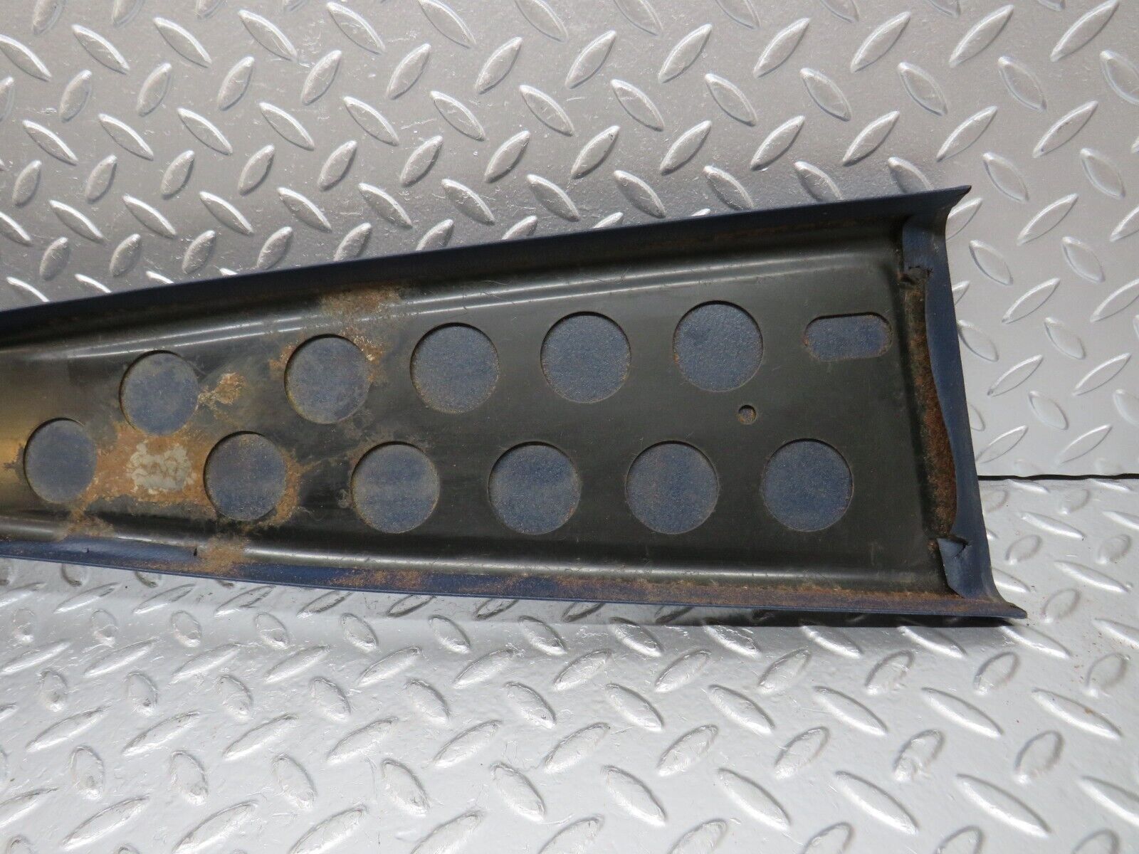 31049 Mercedes-Benz W123 200D B Pillar Cover Left Side Blue