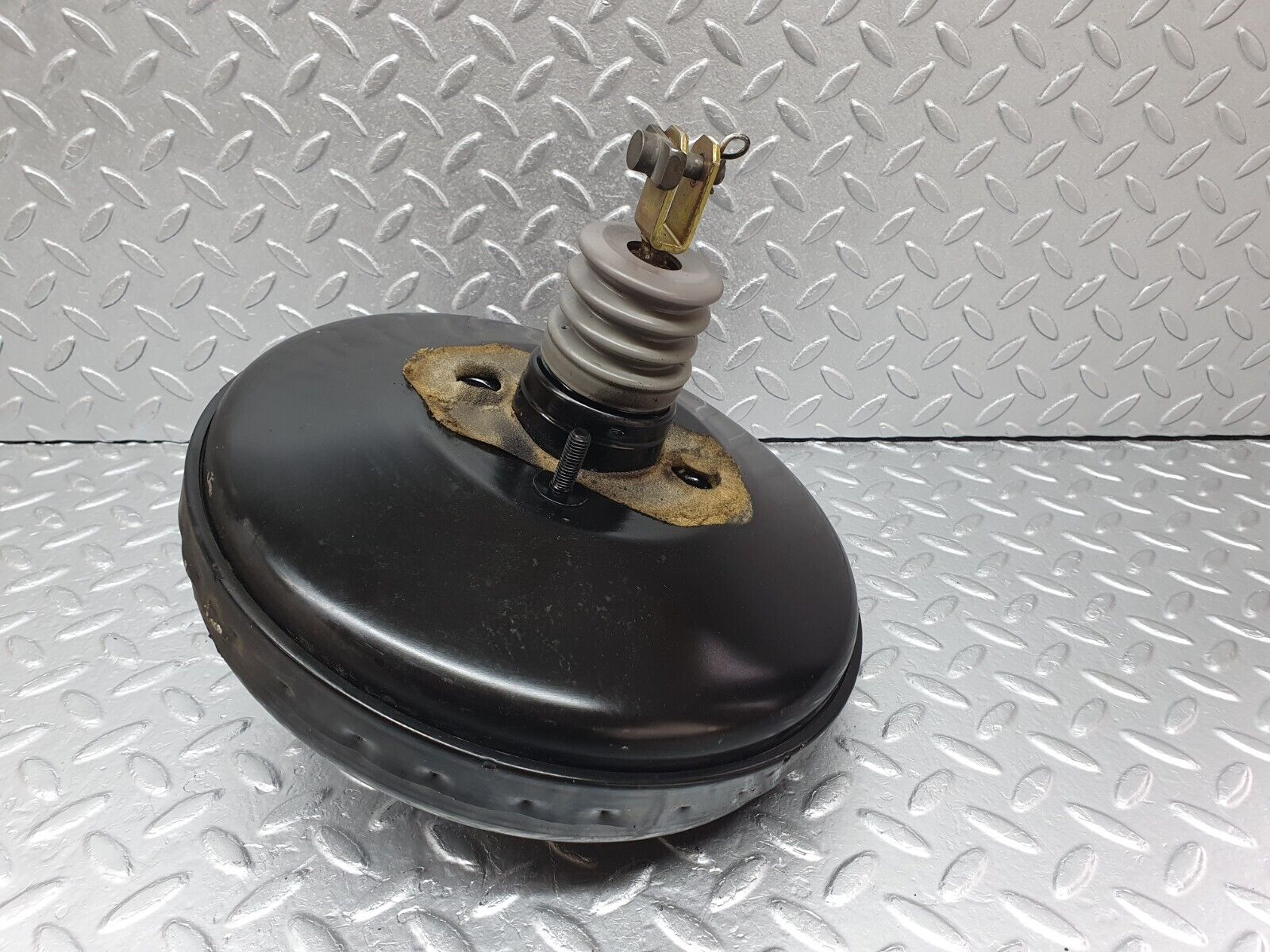 41579 Mercedes-Benz W124 200E Brake Booster ATE 3.7762-0302.4
