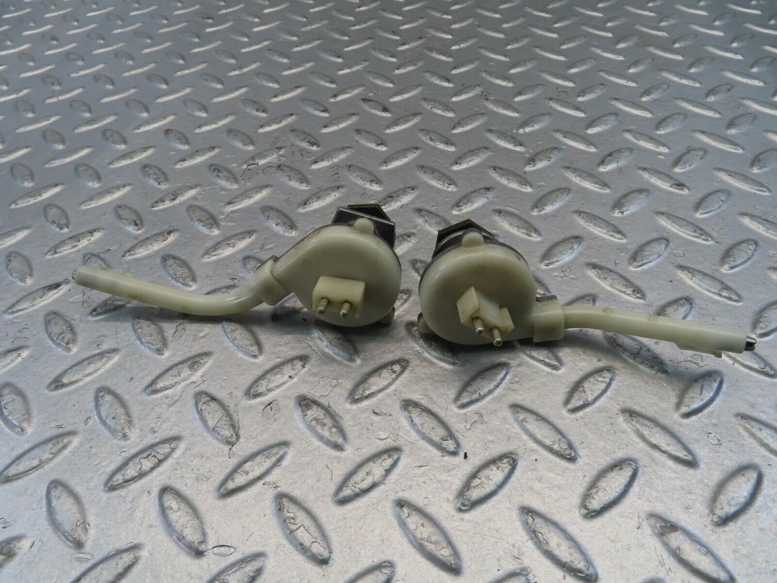 11064 Mercedes-Benz W123 230E Heater Regulator