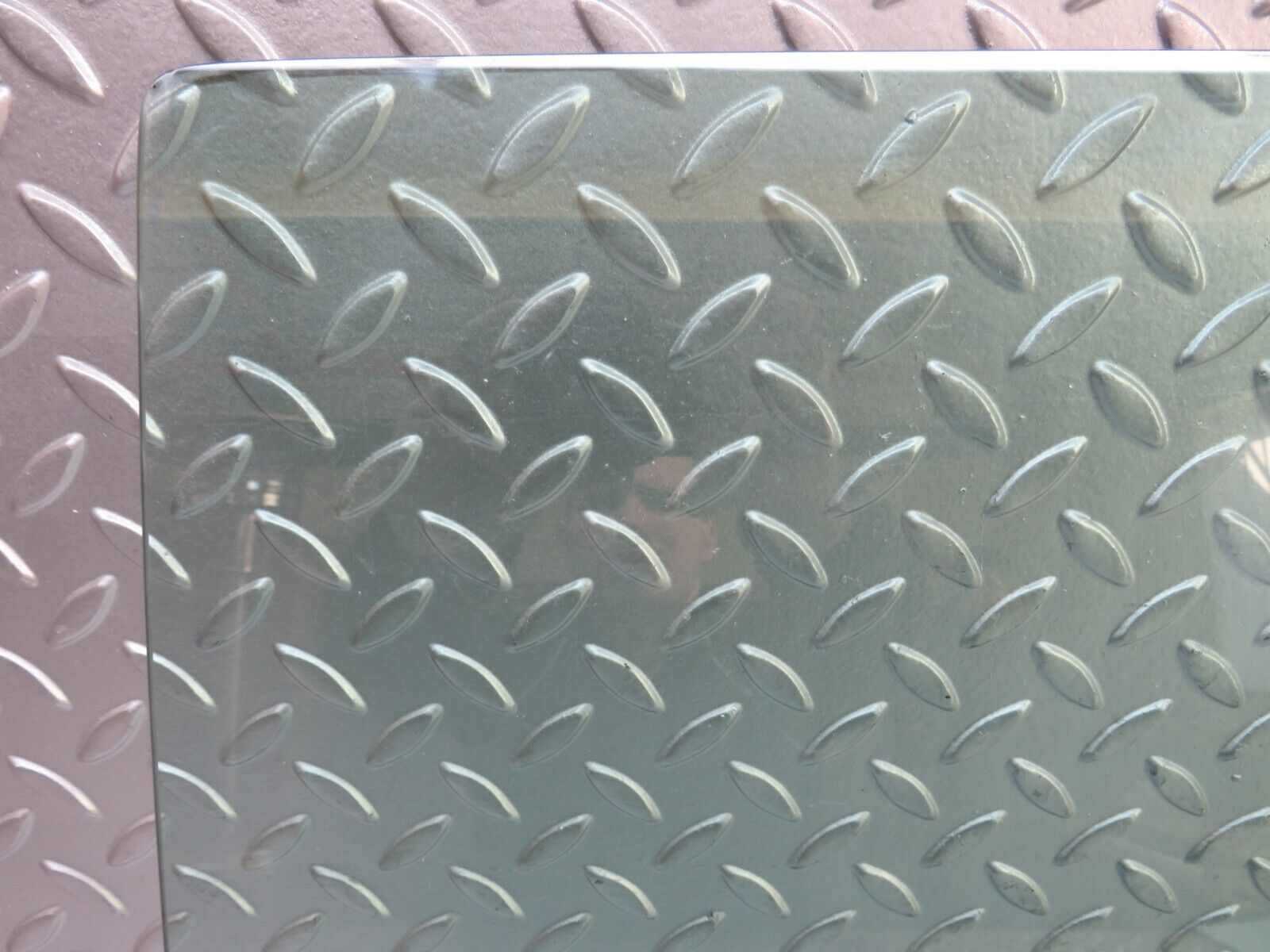 29261 Mercedes-Benz W124 230E Rear Left Door Window Glass