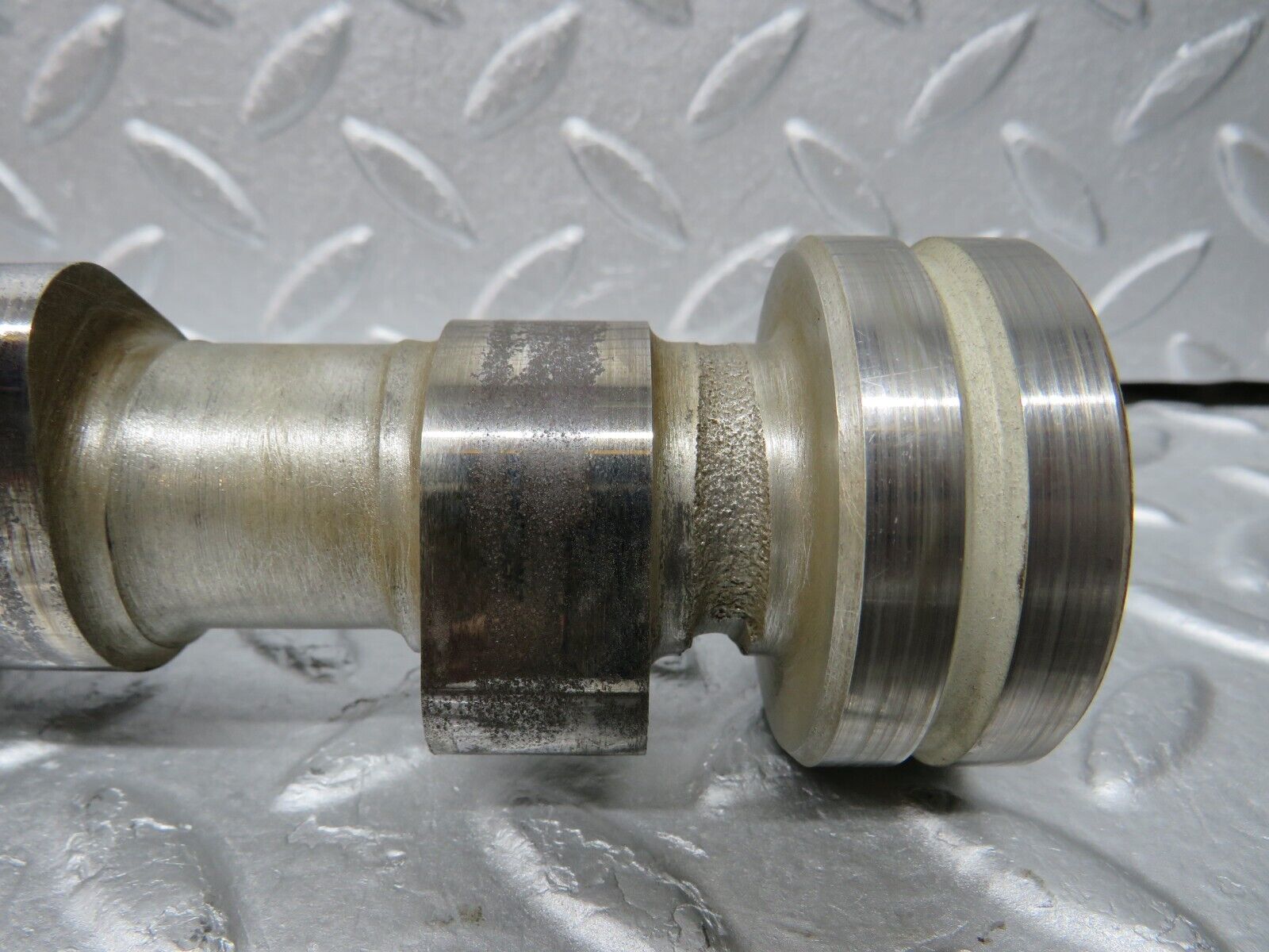 37134 Mercedes-Benz C126 420SEC Coupe Camshaft Right Side 11711