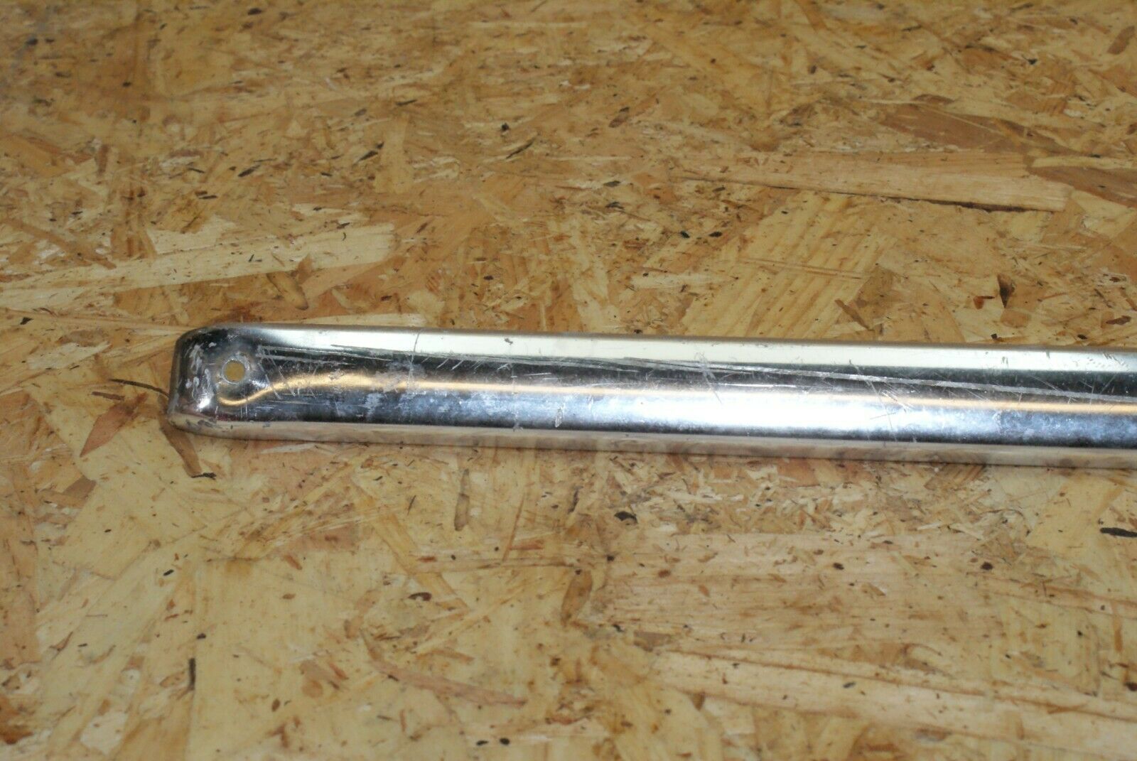 2295 Mercedes-Benz W105 219 PONTON Front Fender Wing Lower Chrome