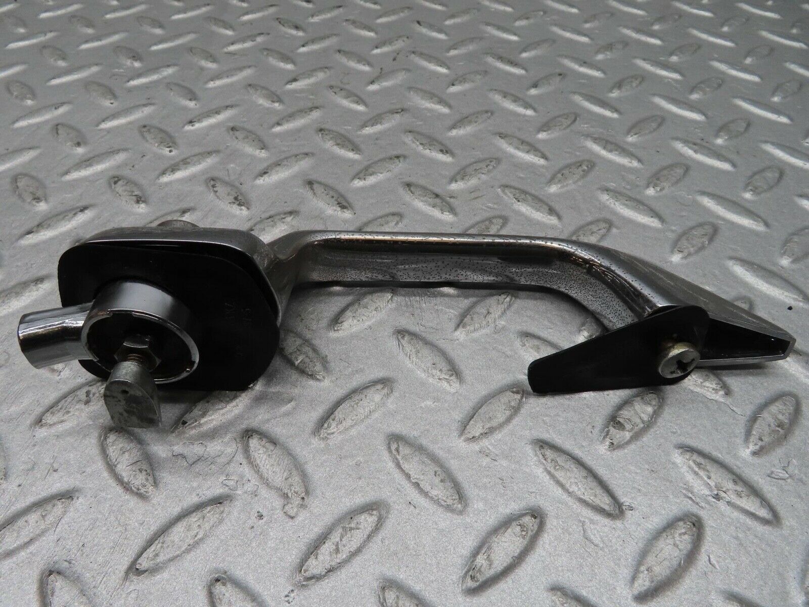 12295 Mercedes-Benz W108 280SE 3.5 Chrome Door Handle Rear Right 1087661202