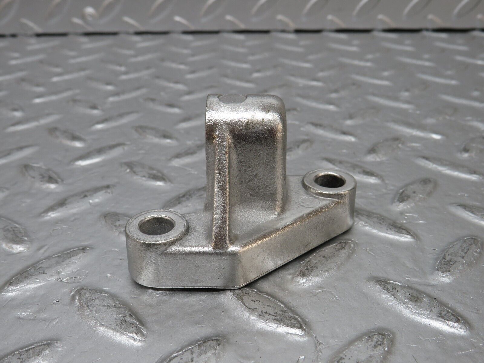 31771 Mercedes-Benz W201 190LE 1.8L Alternator Generator Support Bracket 1021550735