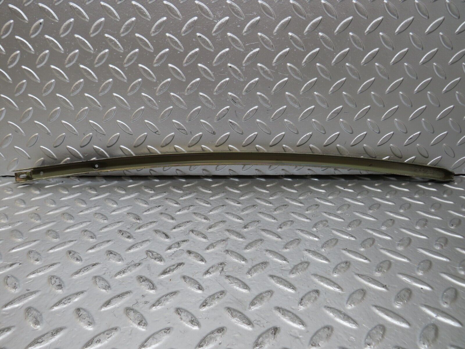 26128 Mercedes-Benz W116 450SE Front Right Window Channel