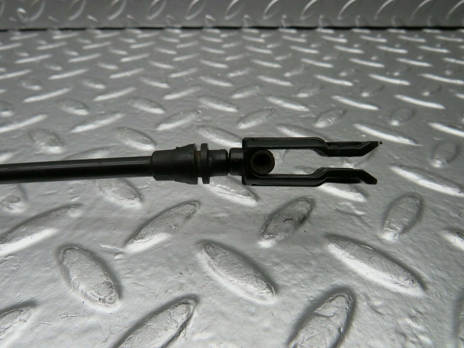 22415 Mercedes-Benz C124 E220 Coupe Bonnet Release Cable