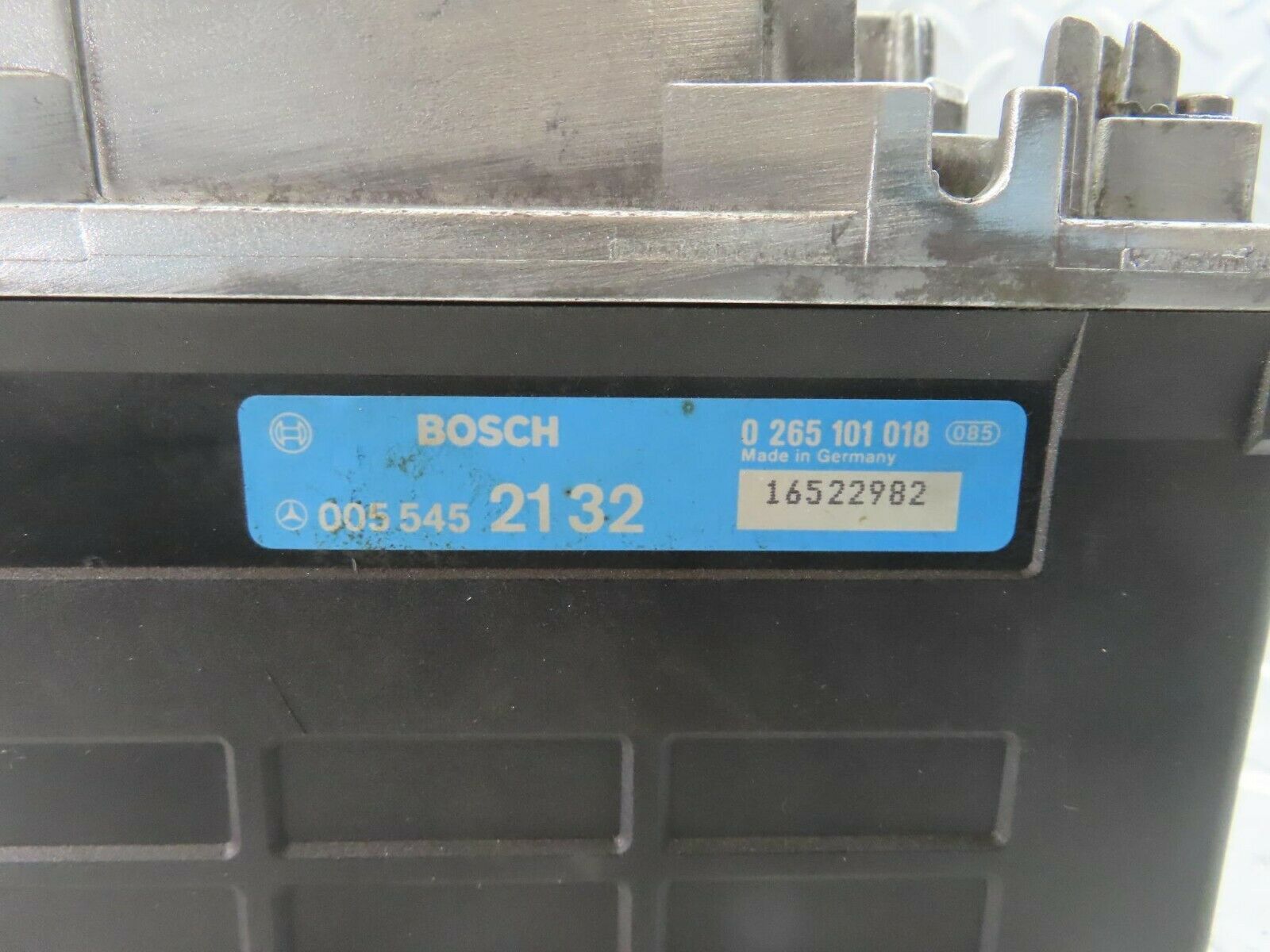 10463 Mercedes-Benz W201 190E ABS Control Unit Bosch 0055452132