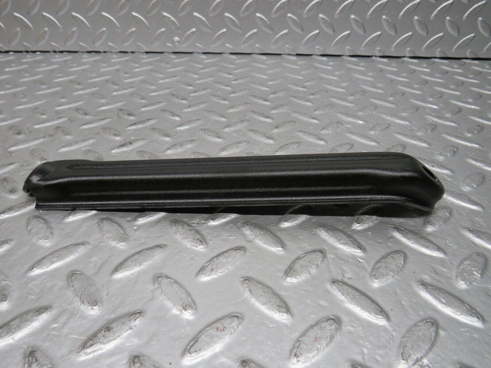 29523 Mercedes-Benz W124 230E Air Intake Manifold Bracket