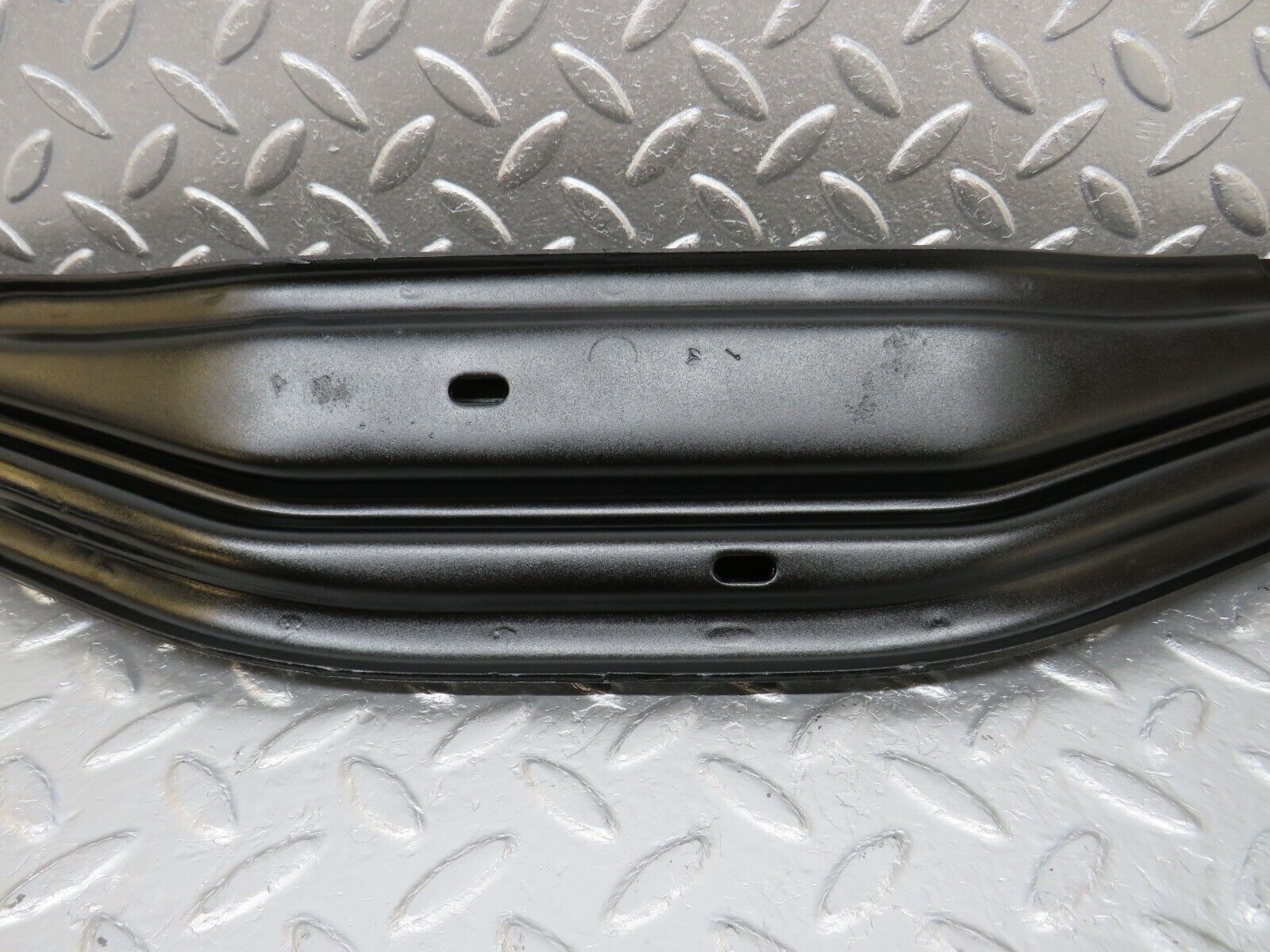 34650 Mercedes-Benz C126 380SEC Coupe Gearbox Mount Bracket