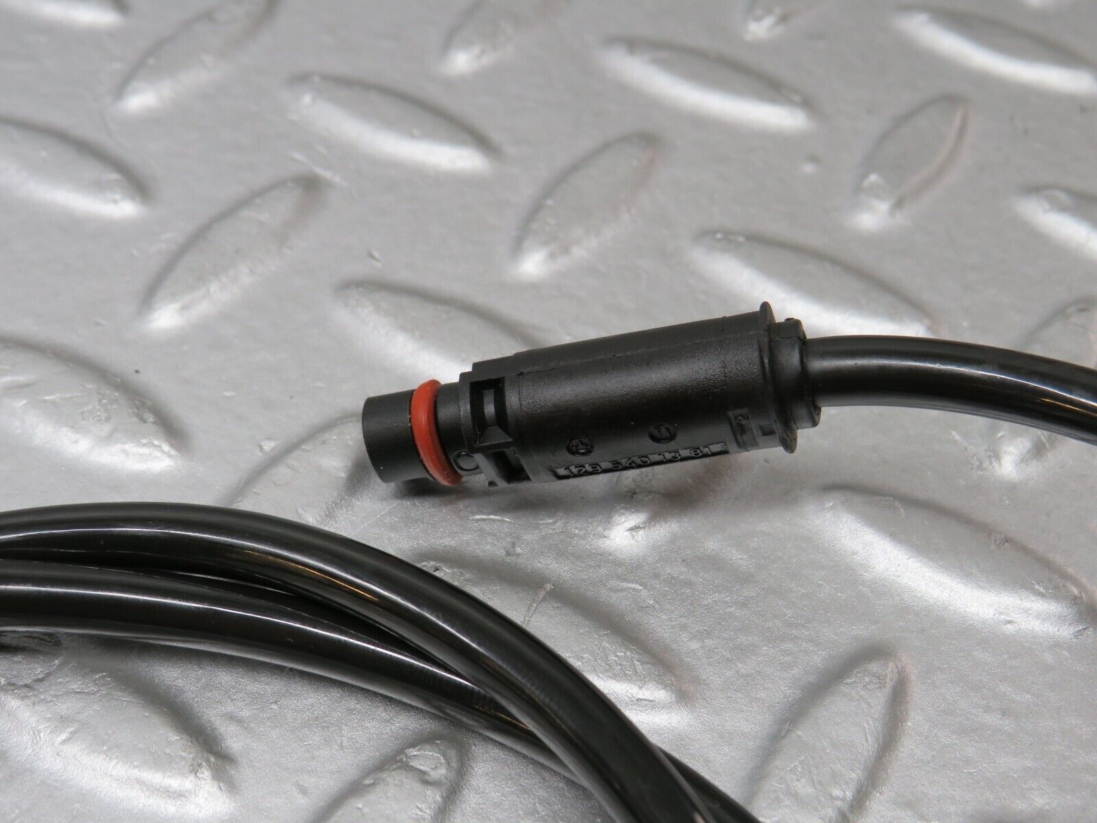 38152 Mercedes-Benz A124 320E Cabriolet Suspension Roll Bar Axle Switch Wire 1245433627