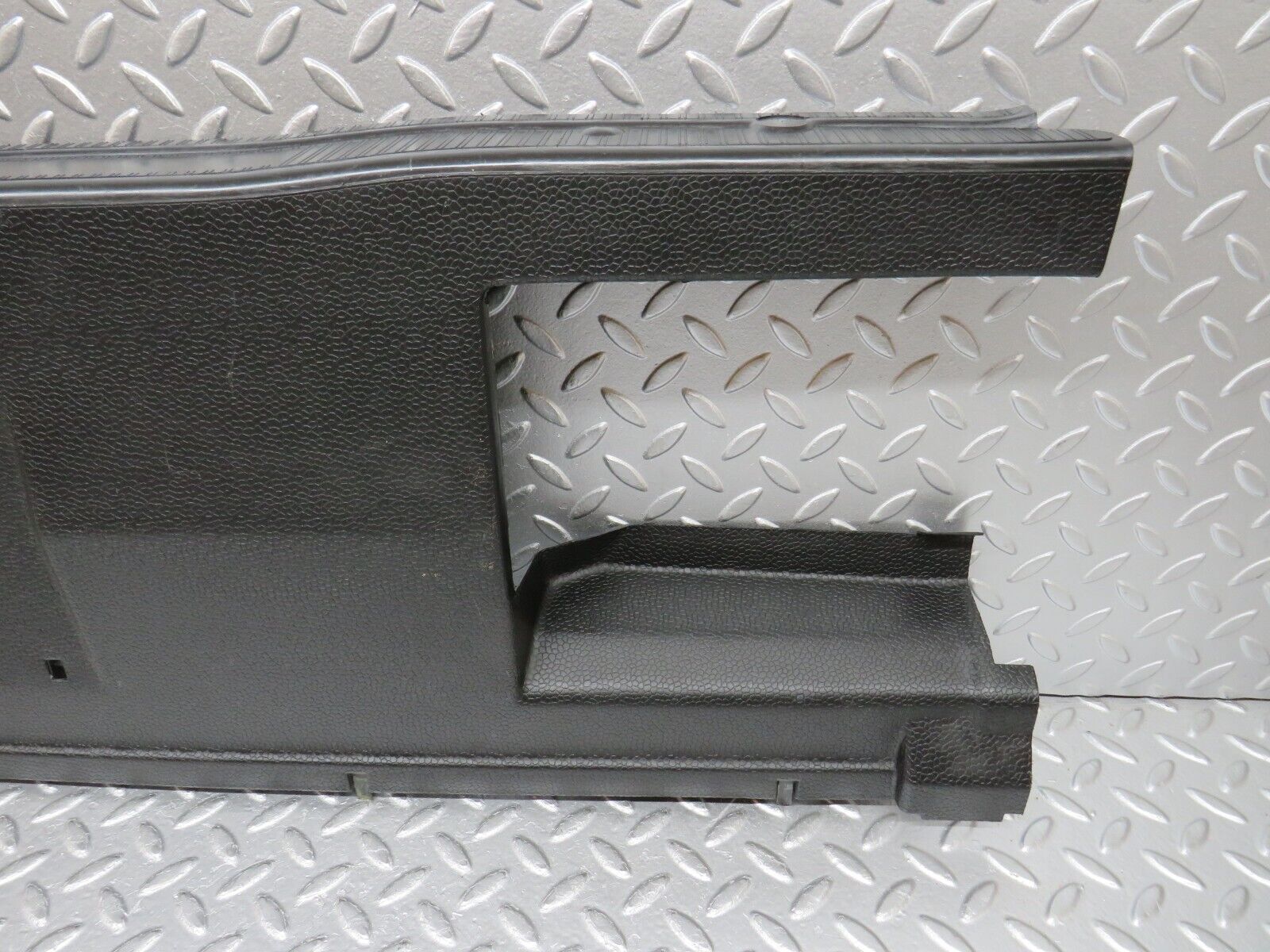 30648 Mercedes-Benz W201 190E 2.0L Boot Rear Plastic Cover 2016940425