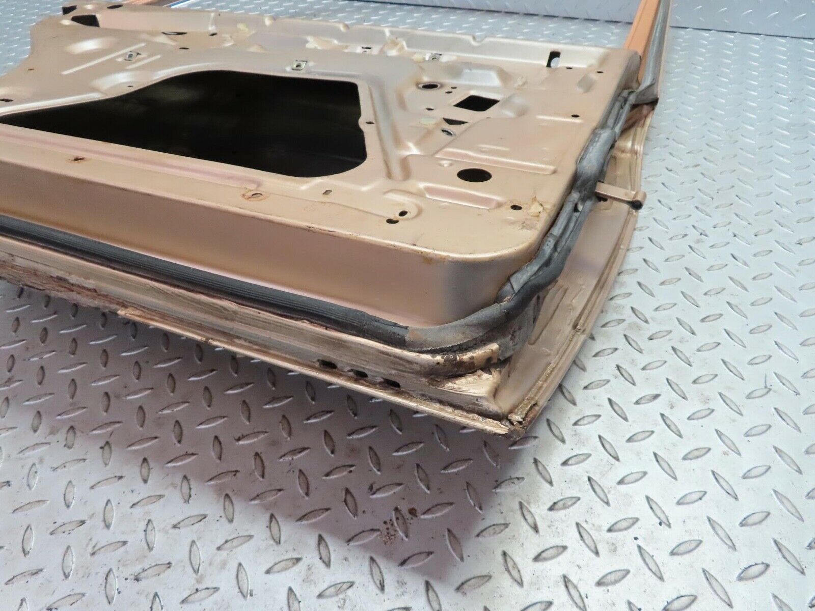 15814 Mercedes-Benz W123 280E Rear Left Door