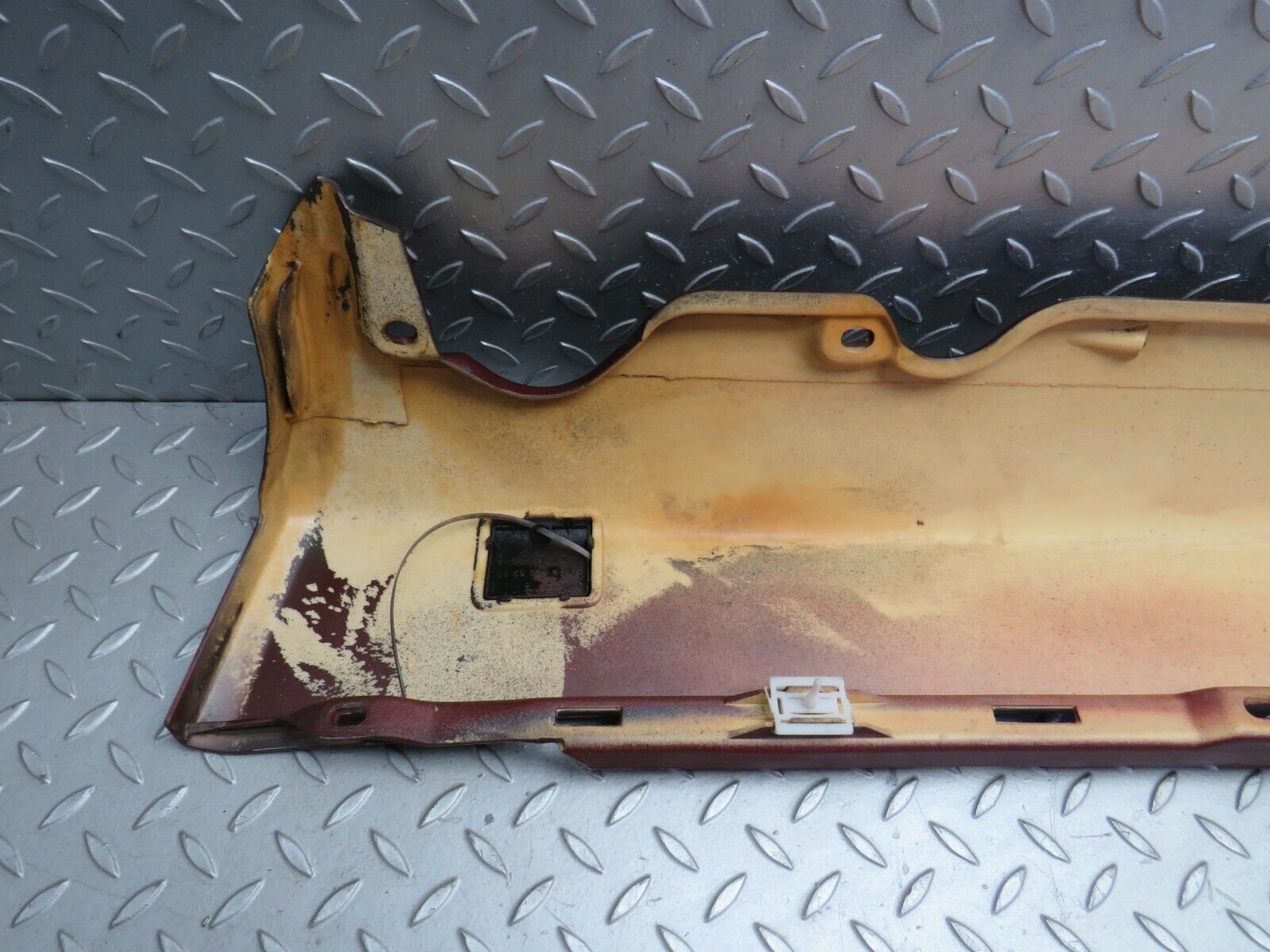 38611 Mercedes-Benz R129 280SL Coupe Side Skirt Right Side 1296900840