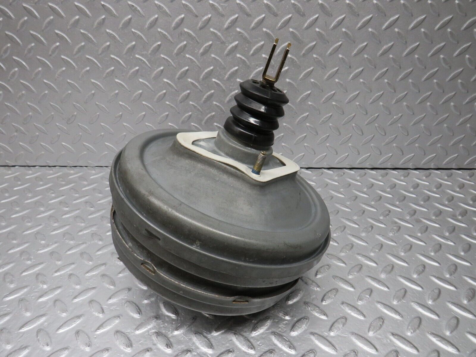 38436 Mercedes-Benz R129 280SL Coupe Brake Booster Lucas 0044301430