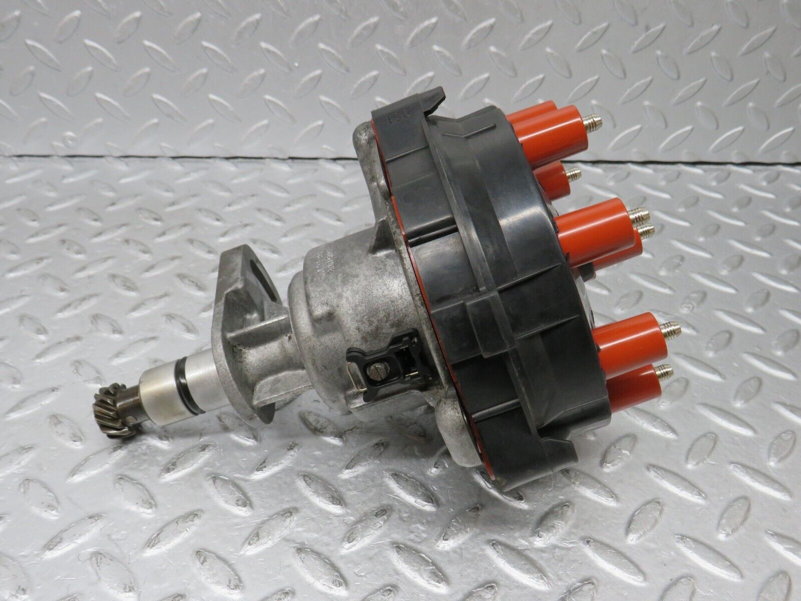 36262 Mercedes-Benz W126 420SE Ignition Distributor Bosch 0031584401 023750500