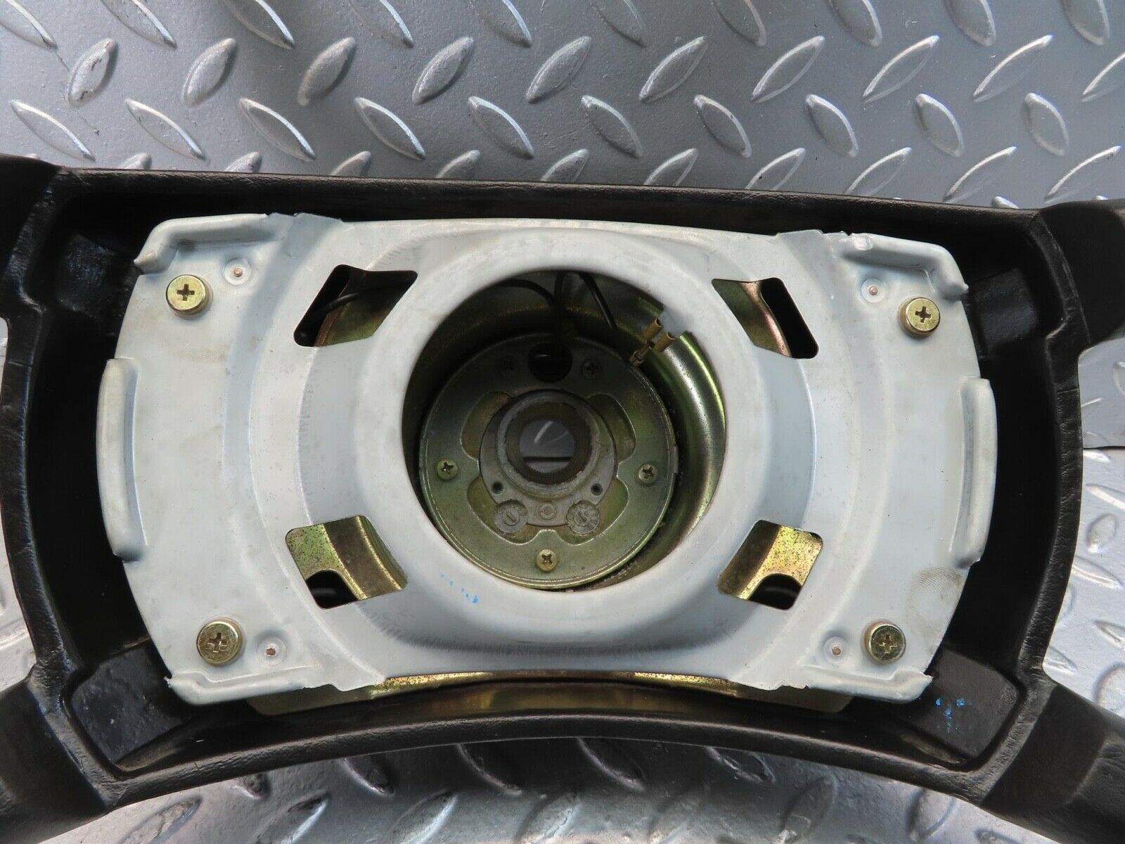 11394 Mercedes-Benz C123 230CE Coupe Steering Wheel 1264640017