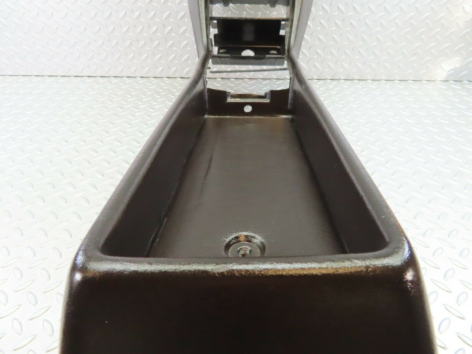 7655 Mercedes-Benz S123 230TE Wagon Centre Console Black