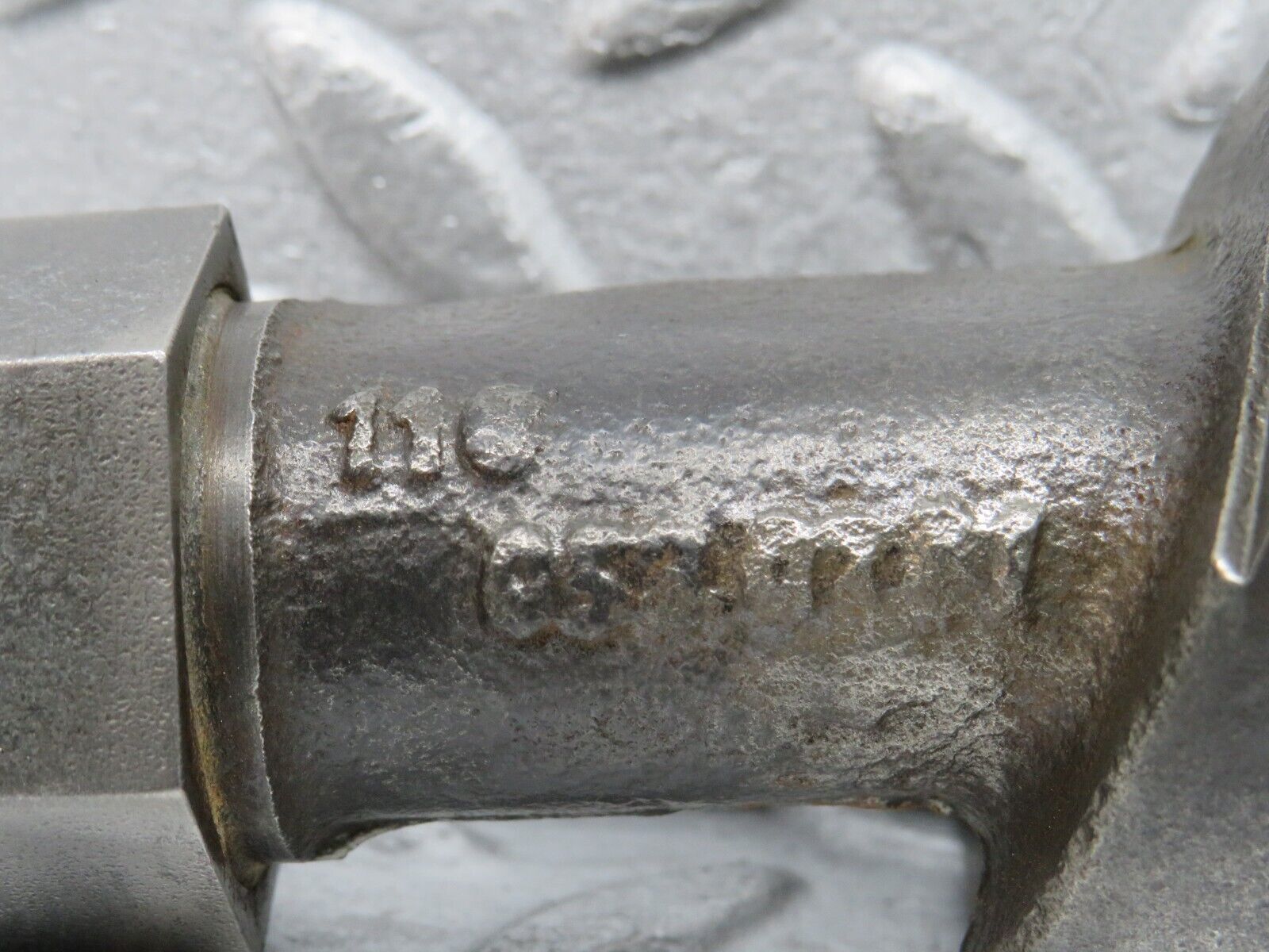 37613 Mercedes-Benz W109 300SEL Chain Tensioner 1160520731