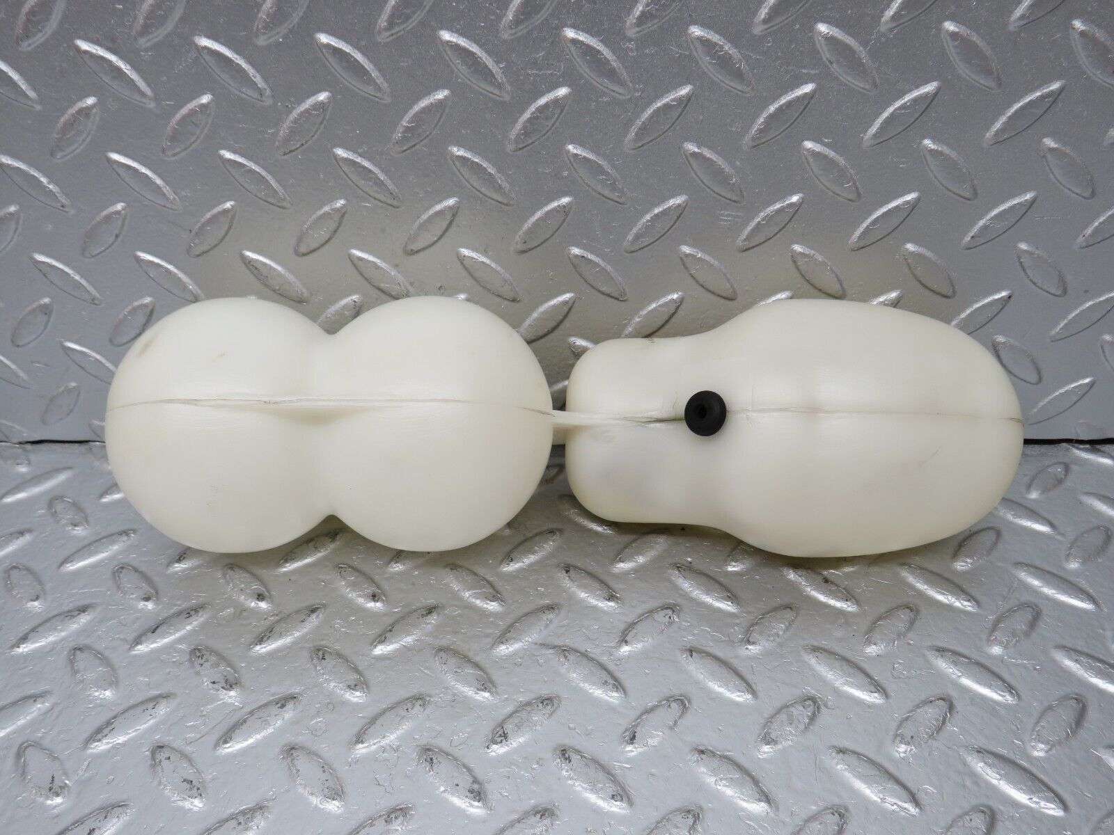 34436 Mercedes-Benz C126 380SEC Coupe Vacuum Reservoir Tank