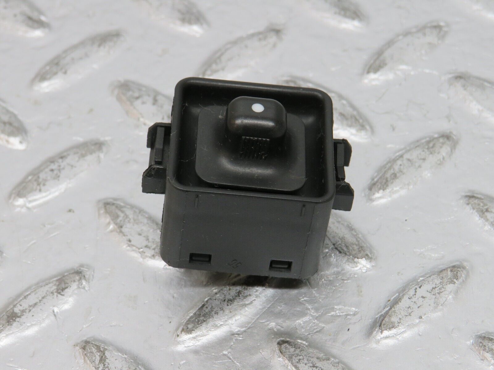 32386 Mercedes-Benz S124 300TE Wagon Electric Mirror Switch 1248201810