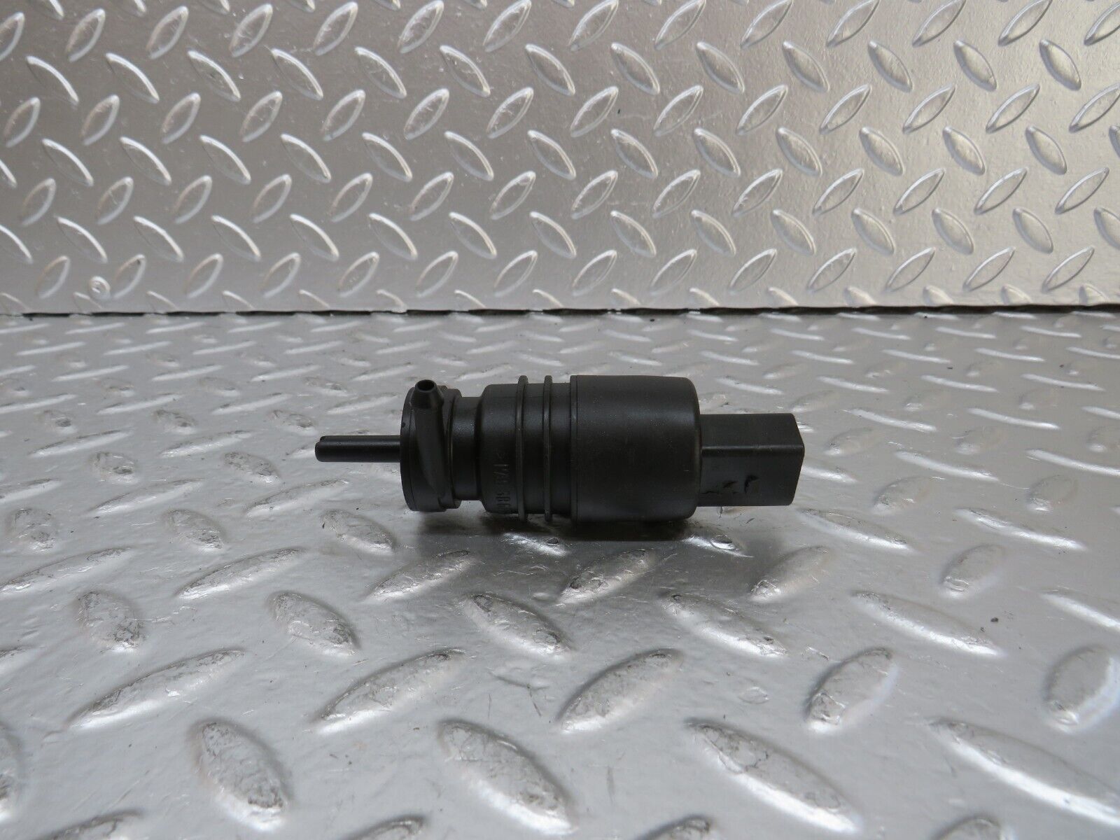 25035 Mercedes-Benz W140 S320 Windscreen Washer Pump Vdo