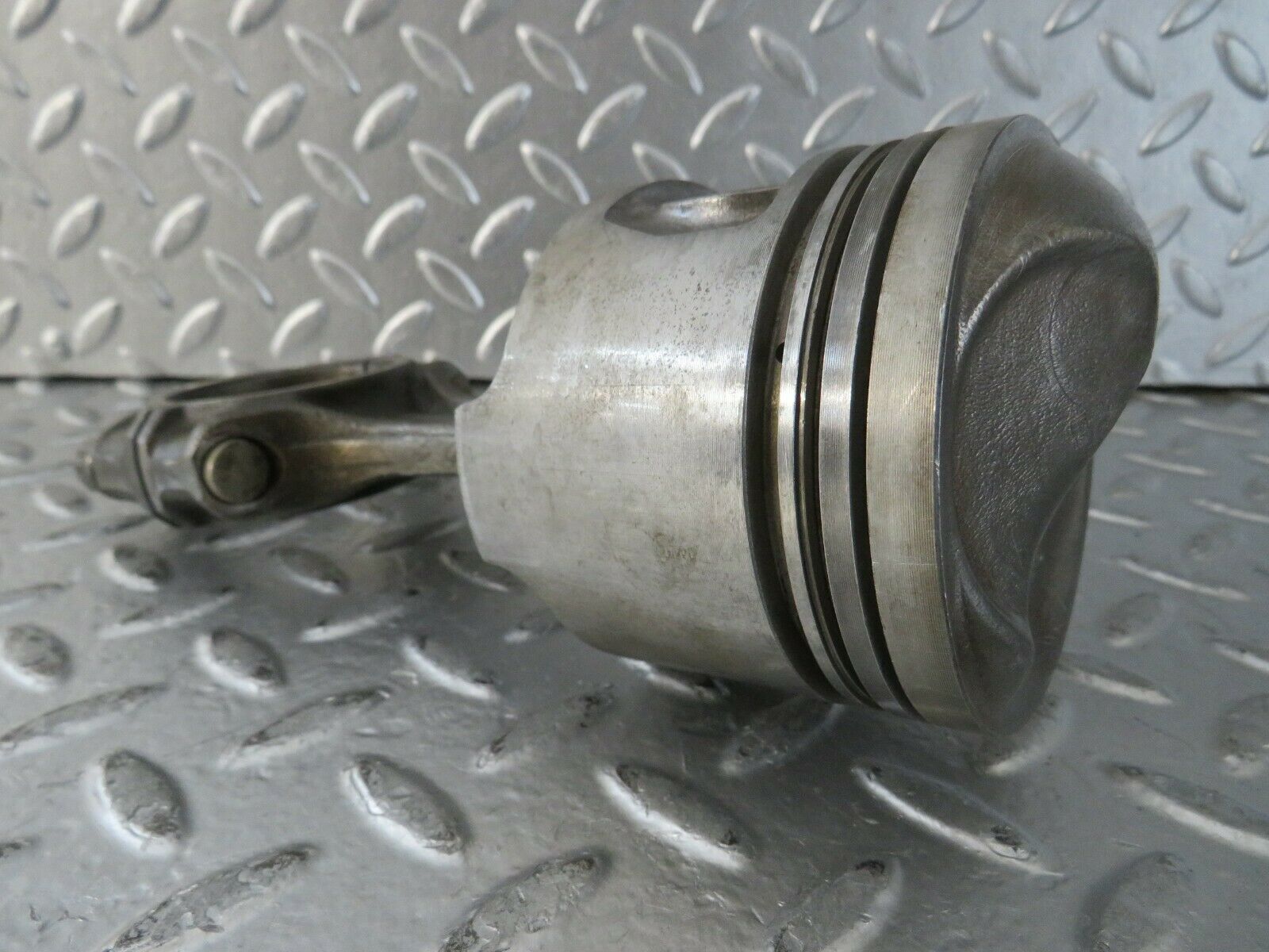 23582 Mercedes-Benz W114 280E Piston With Connecting Rod 86.00 mm