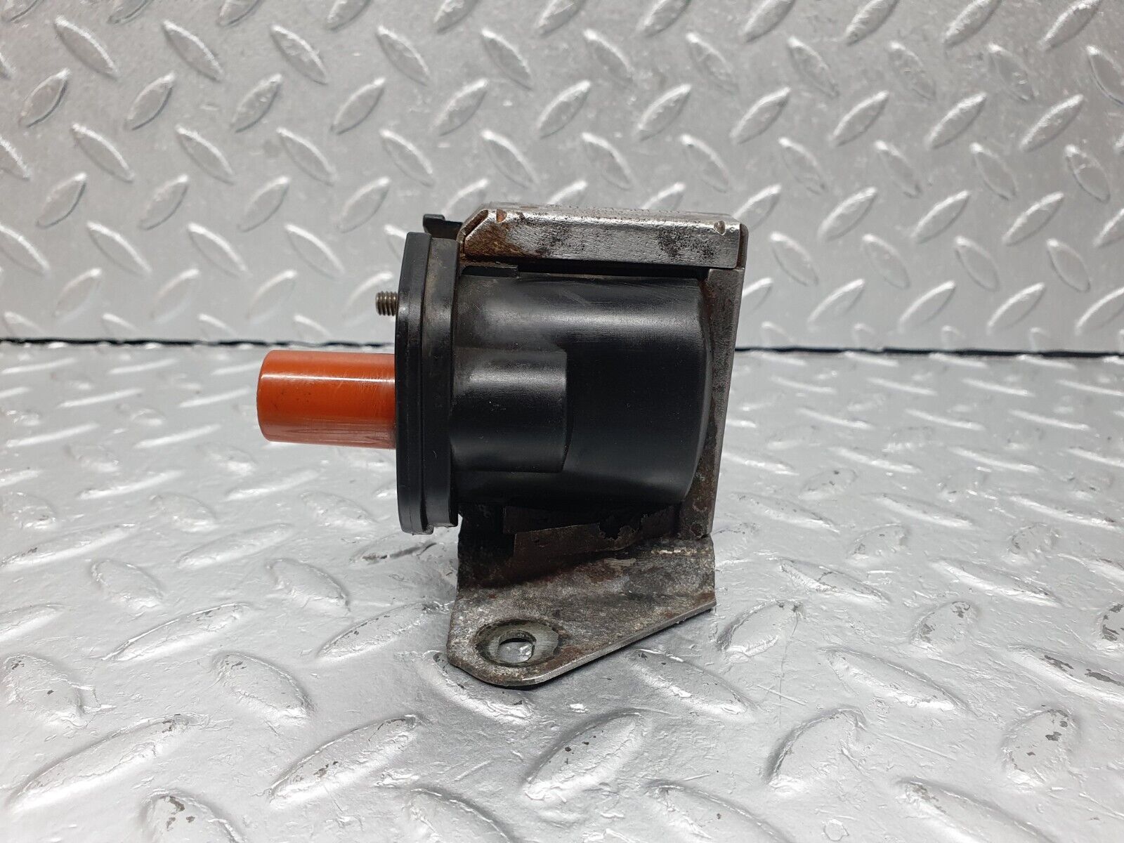 40917 Mercedes-Benz W126 300SE Ignition Coil 0001584803