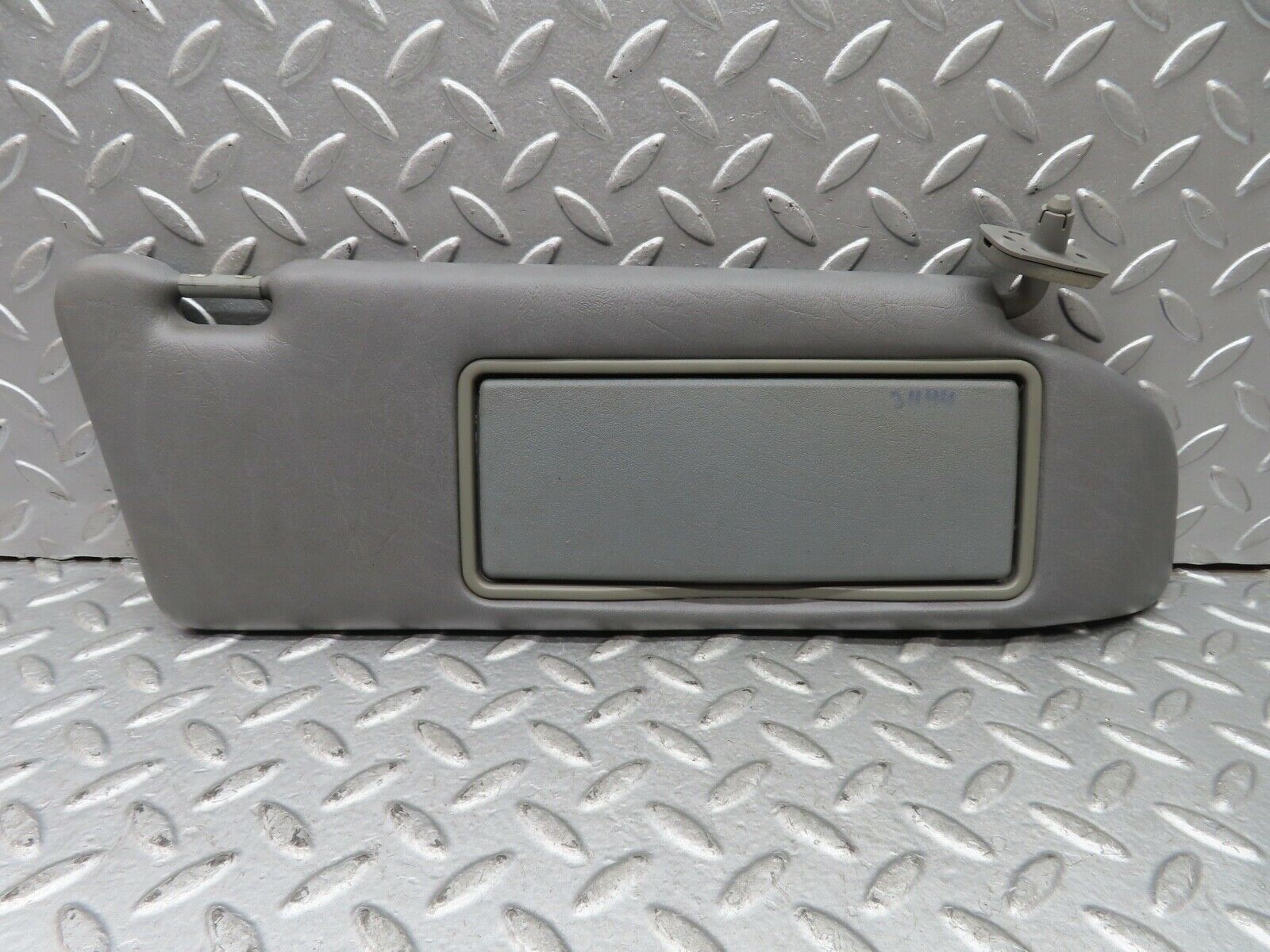 19454 Mercedes-Benz C140 CL420 Coupe Sun Visor Right Side Grey