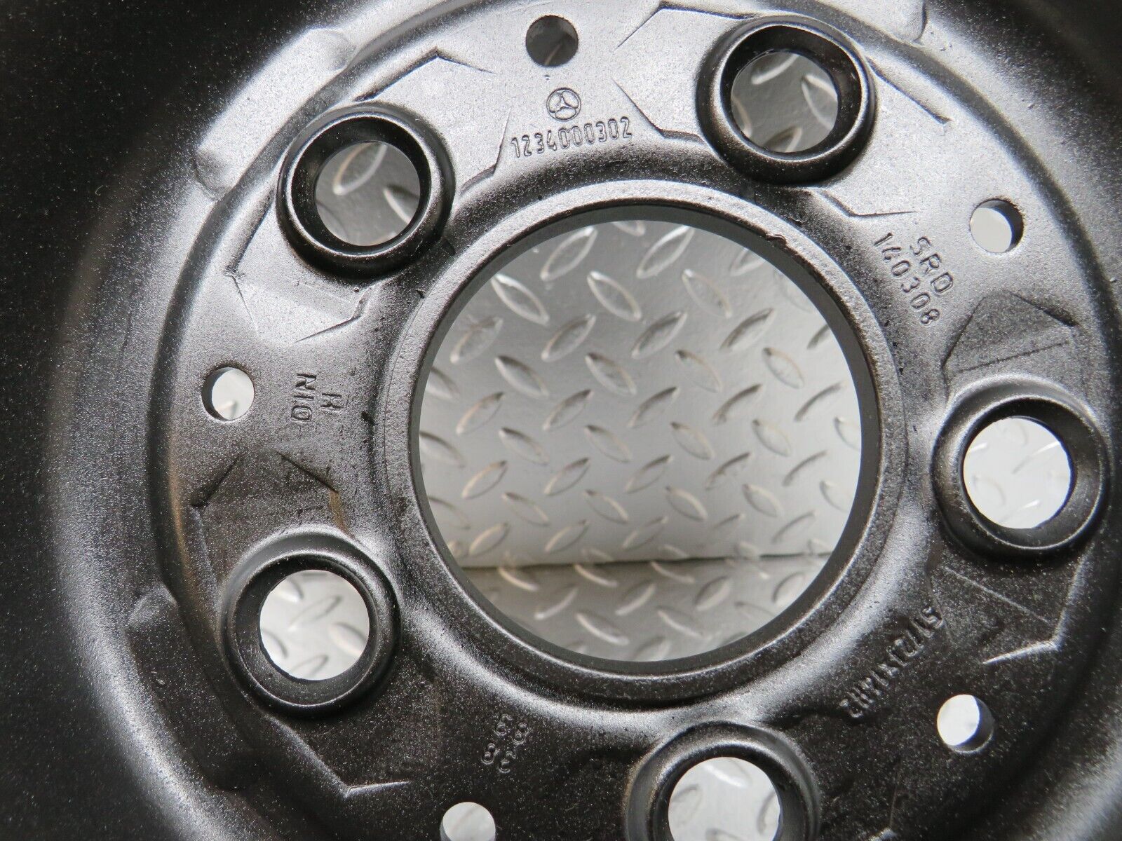 25480 Mercedes-Benz Steel Wheel 5.5Jx14H2 ET30 5x112 1234000302