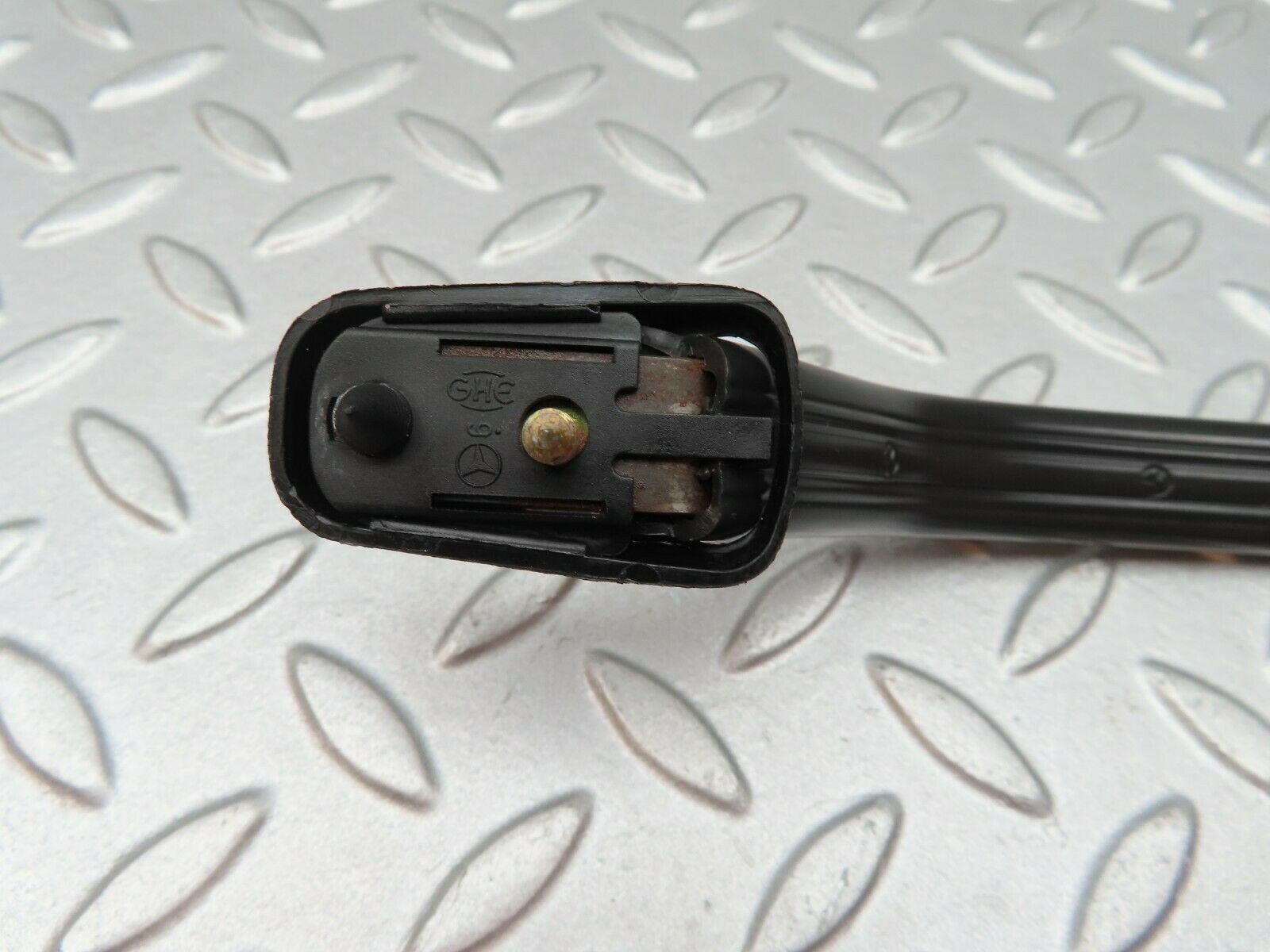 3875 Mercedes-Benz S123 200T Wagon Interior Roof Grab Handle Front