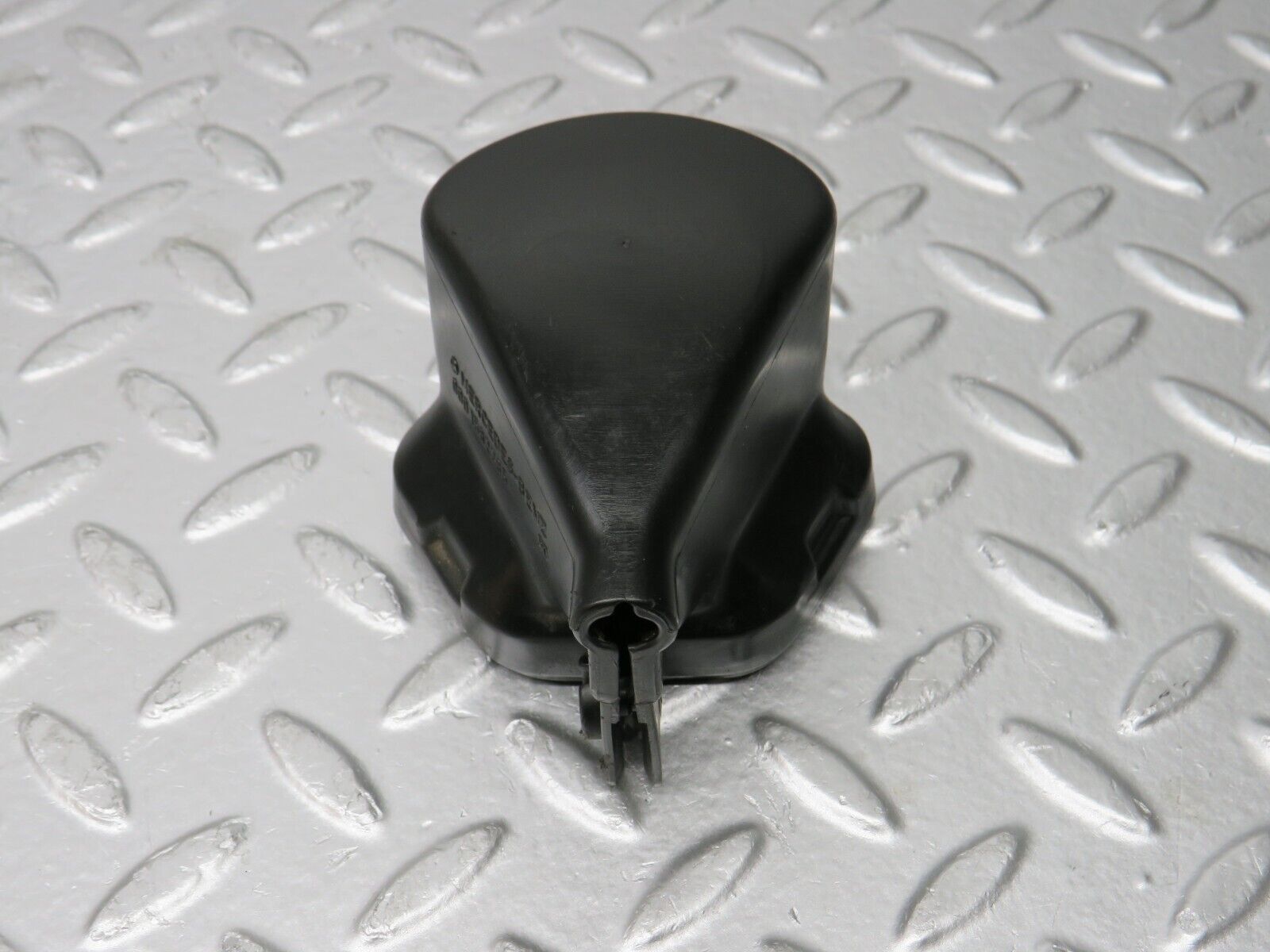 31625 Mercedes-Benz W201 190LE 1.8L Ignition Coil Cover Cap 0001582285