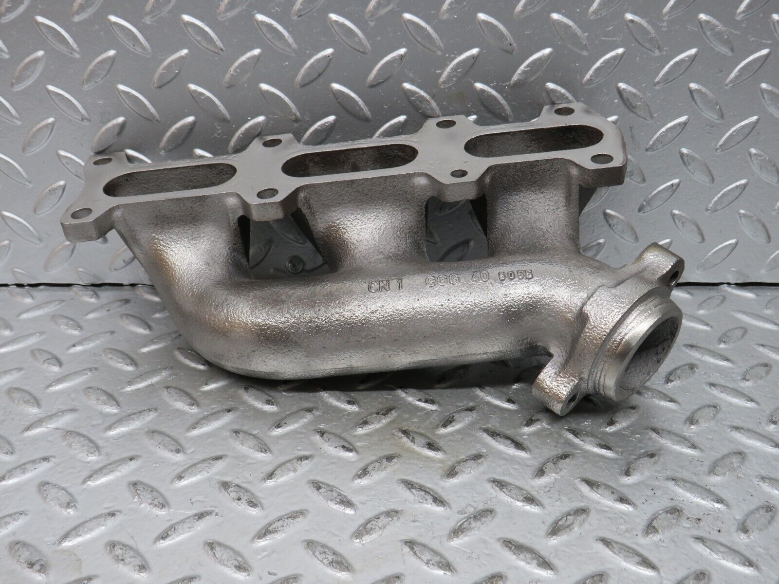 27680 Mercedes-Benz S124 300TE Wagon Exhaust Manifold Cylinder 4-6 6061420802