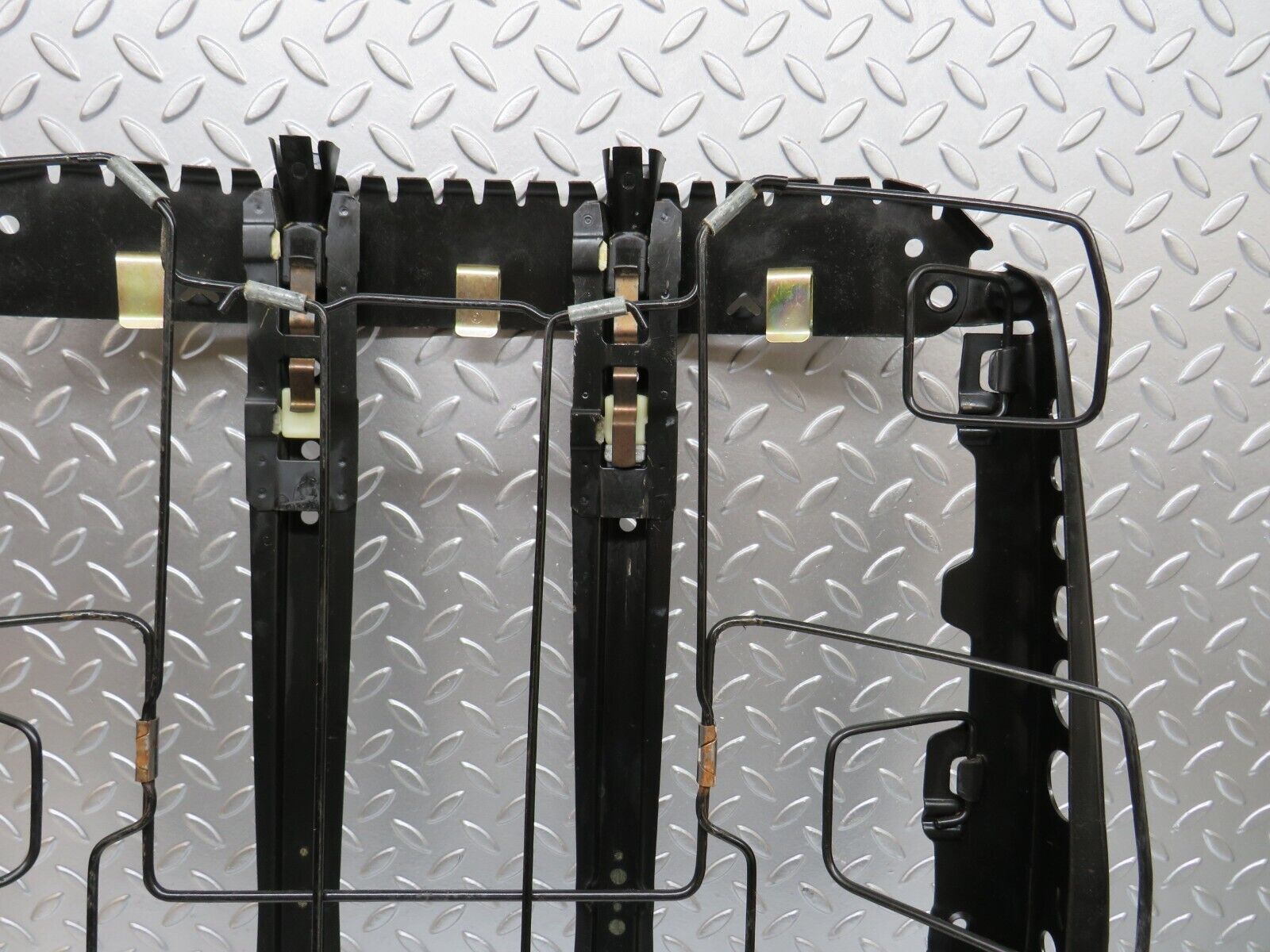 25478 Mercedes-Benz W123 200 Seat Backrest Left Side 1239101385